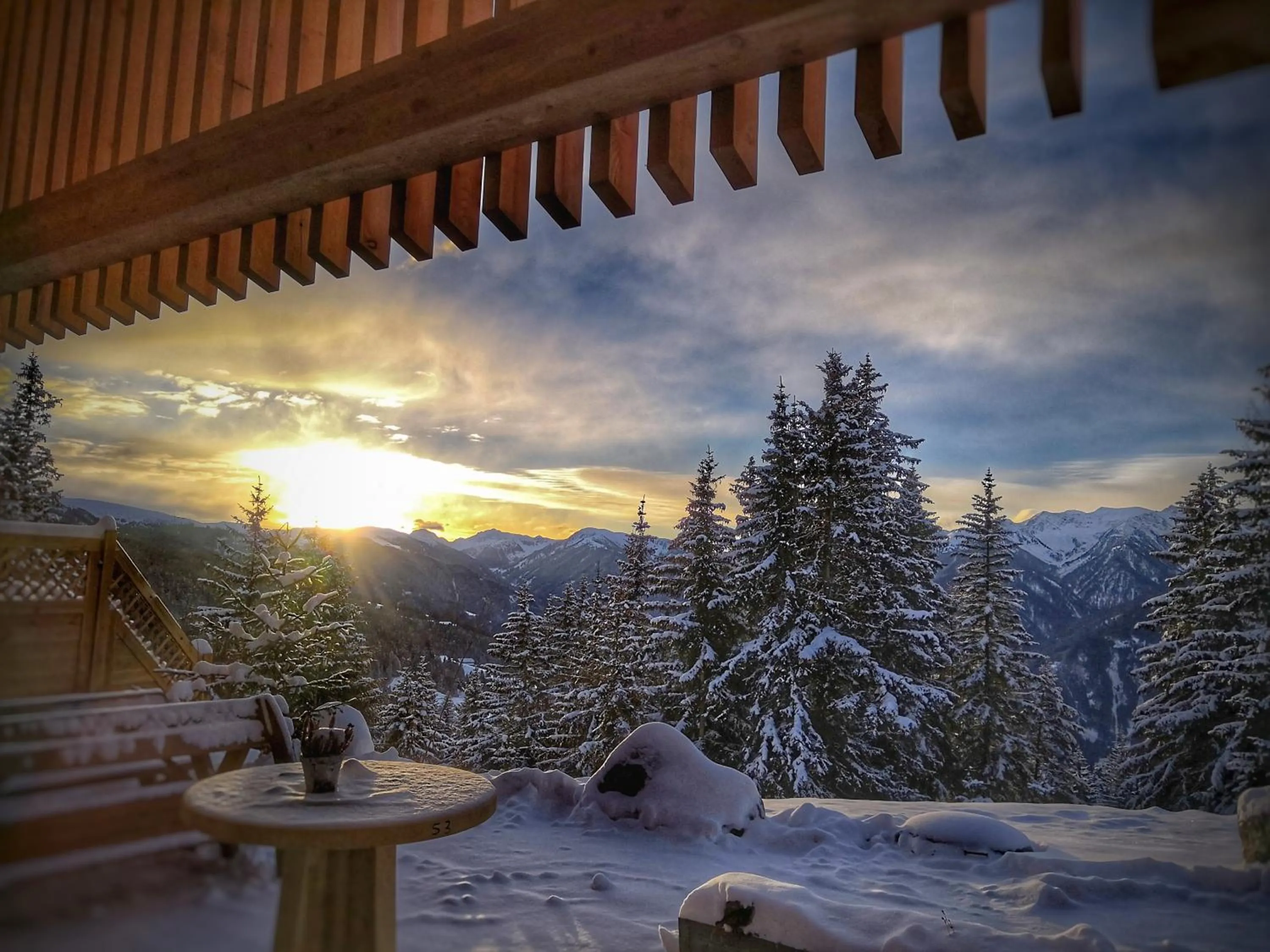 Winter in Oberhauser Hütte Rodenecker - Lüsner Alm