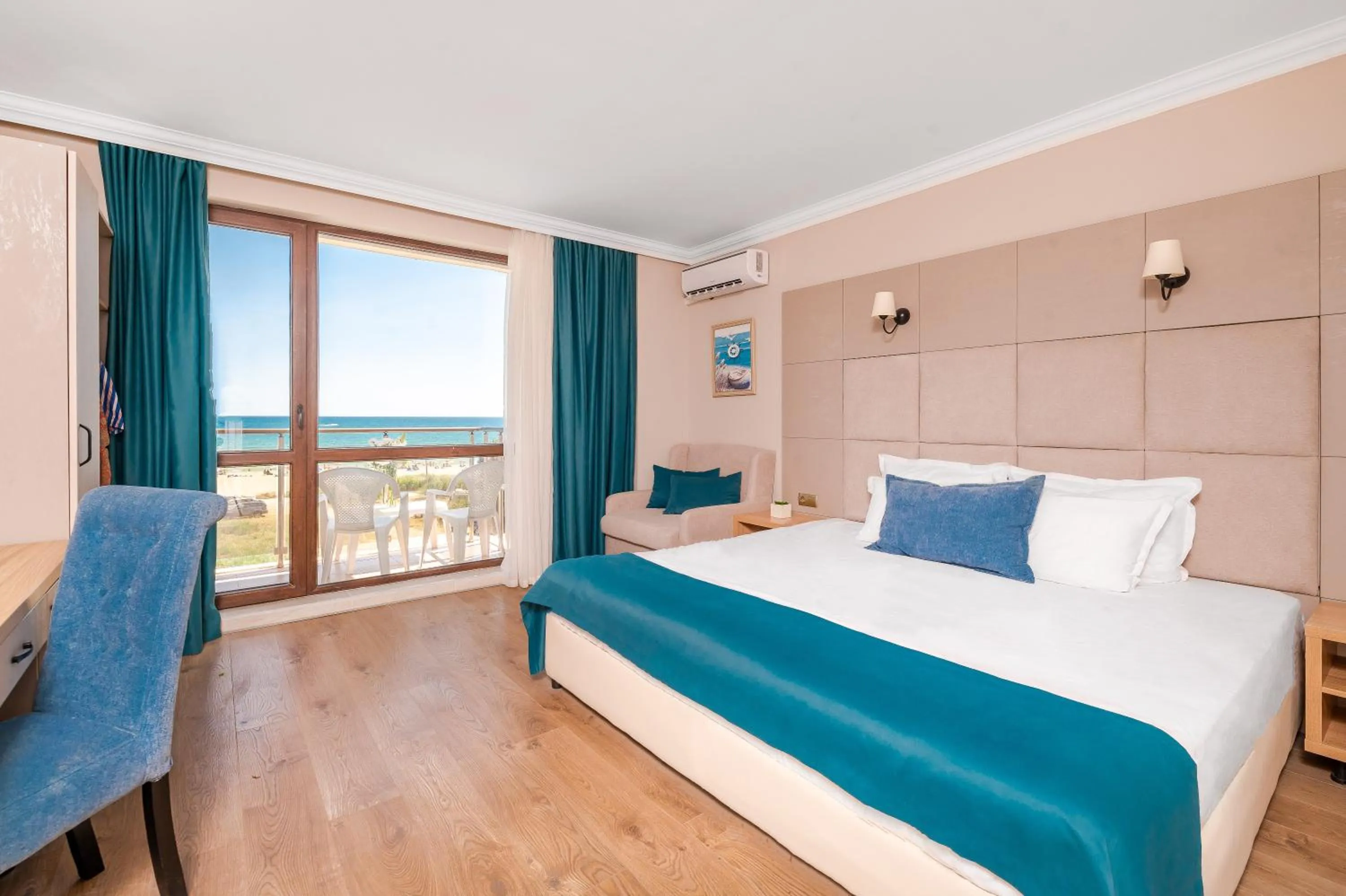 Bed in Veramar Hotel - All Inclusive & Free Beach