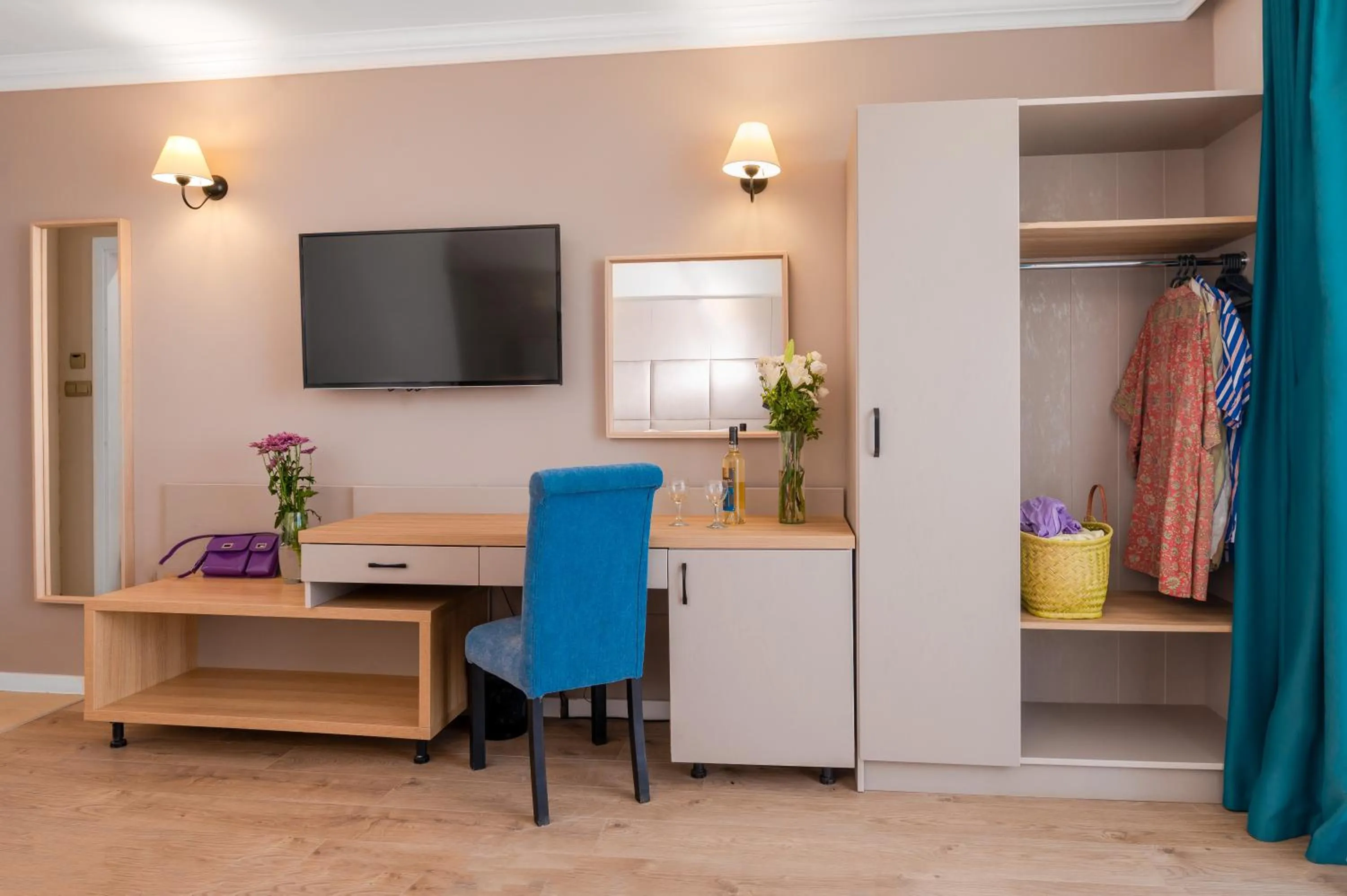 TV and multimedia in Veramar Hotel - All Inclusive & Free Beach