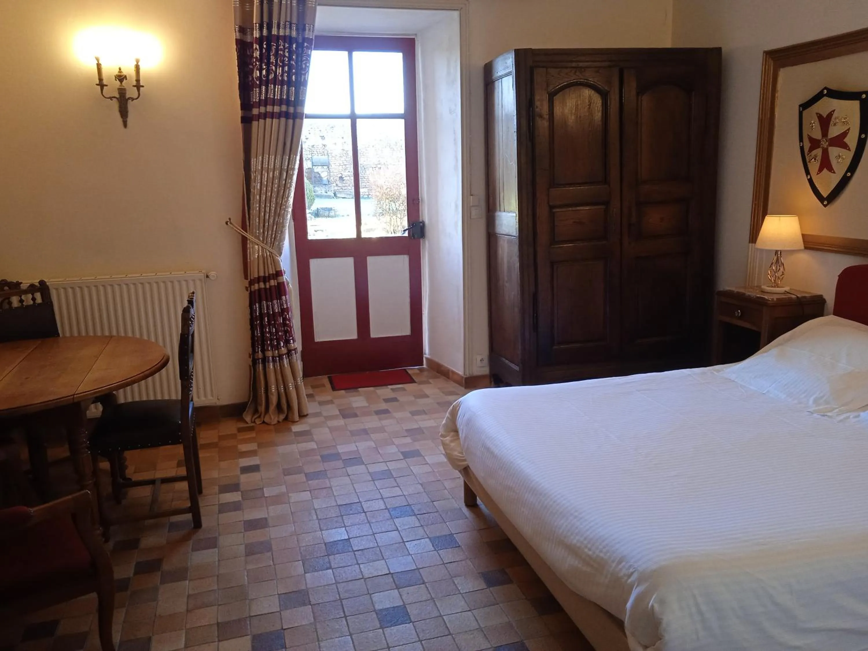 Bed in Le Vieux Chateau