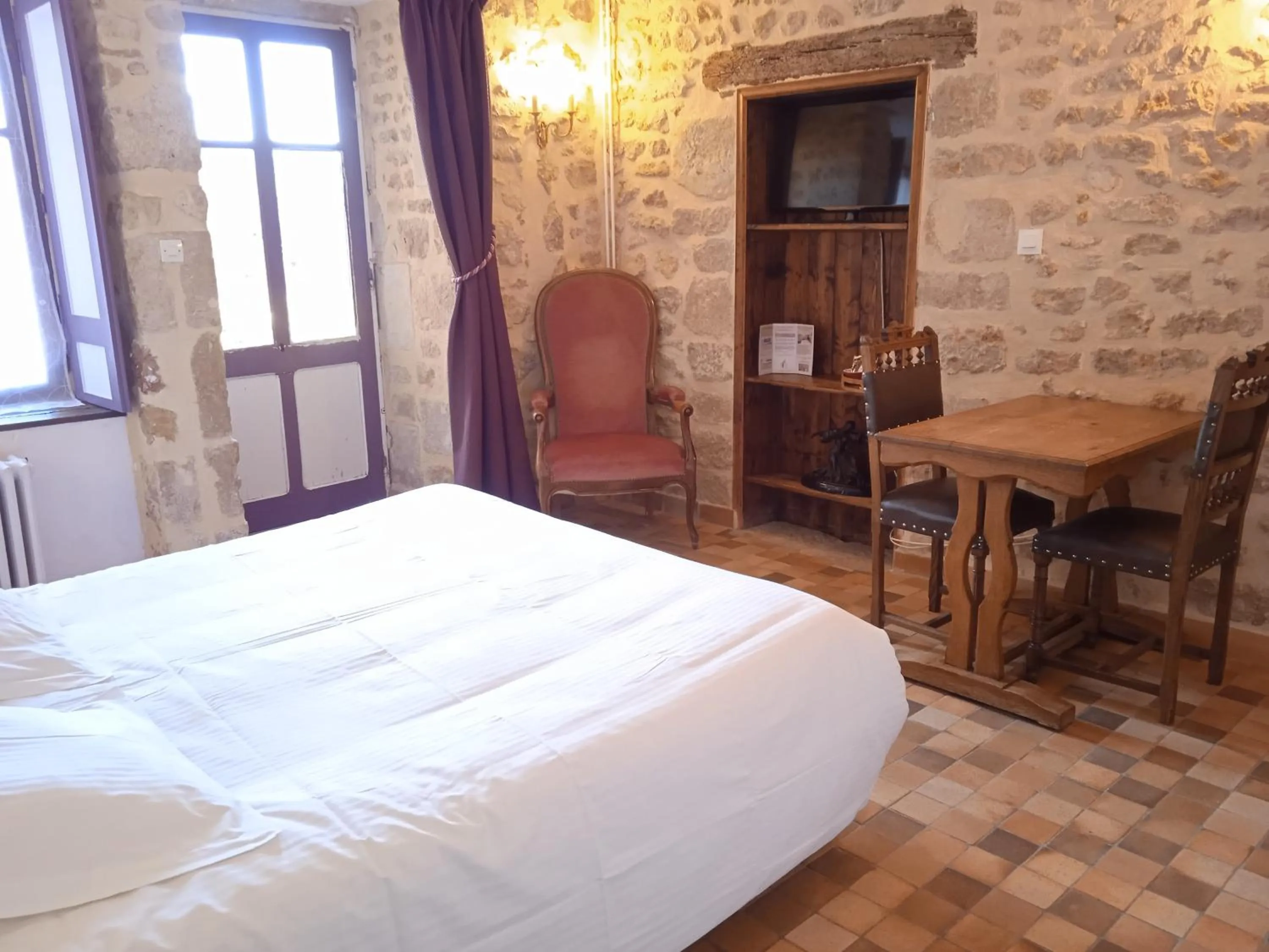 Bed in Le Vieux Chateau