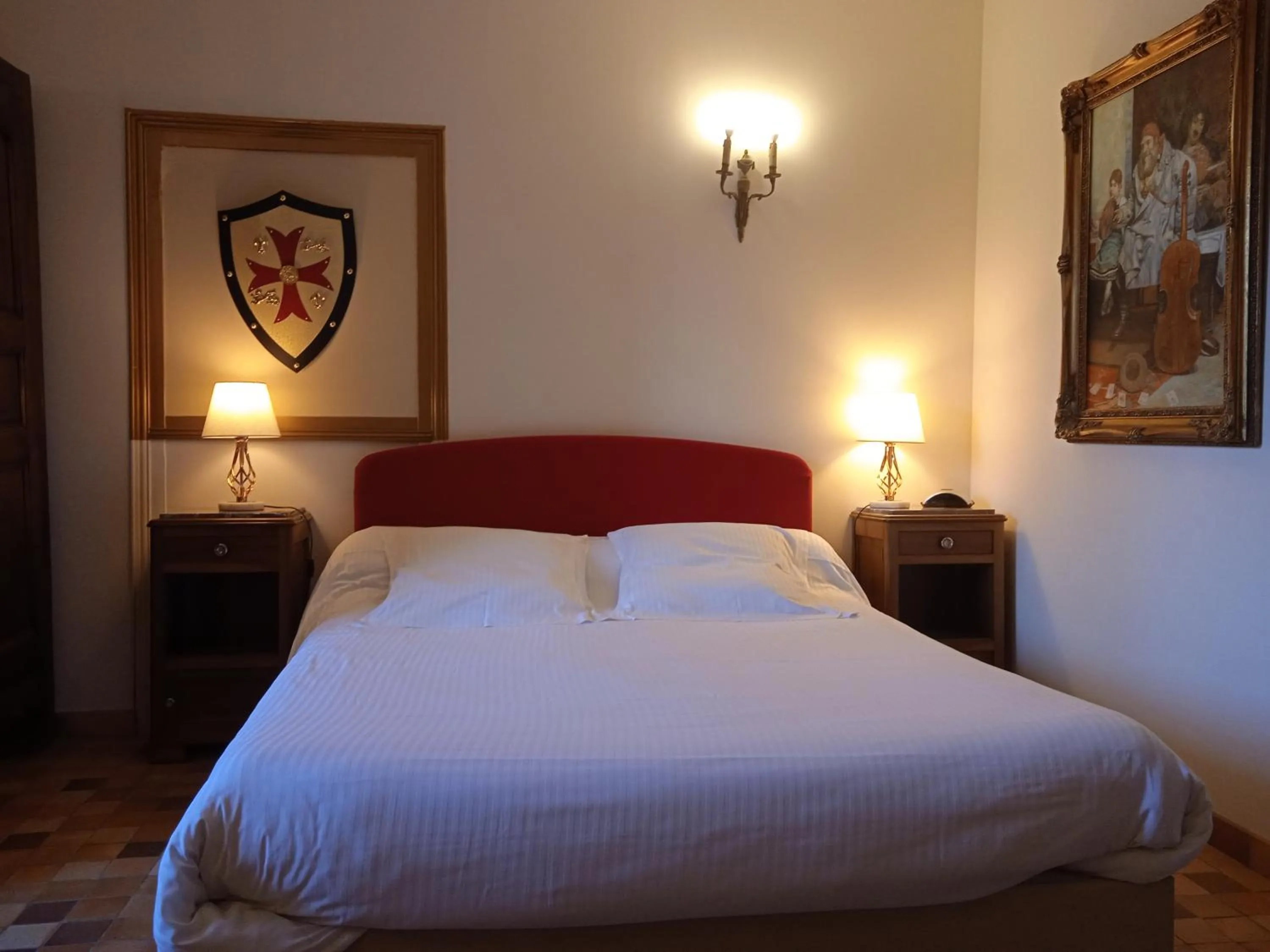 Bed in Le Vieux Chateau