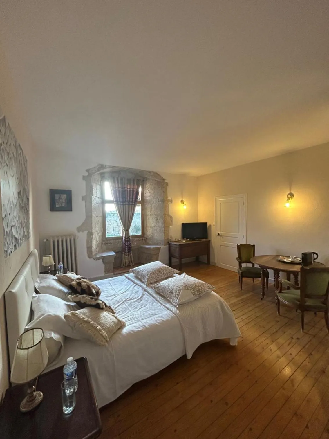 Bed in Le Vieux Chateau