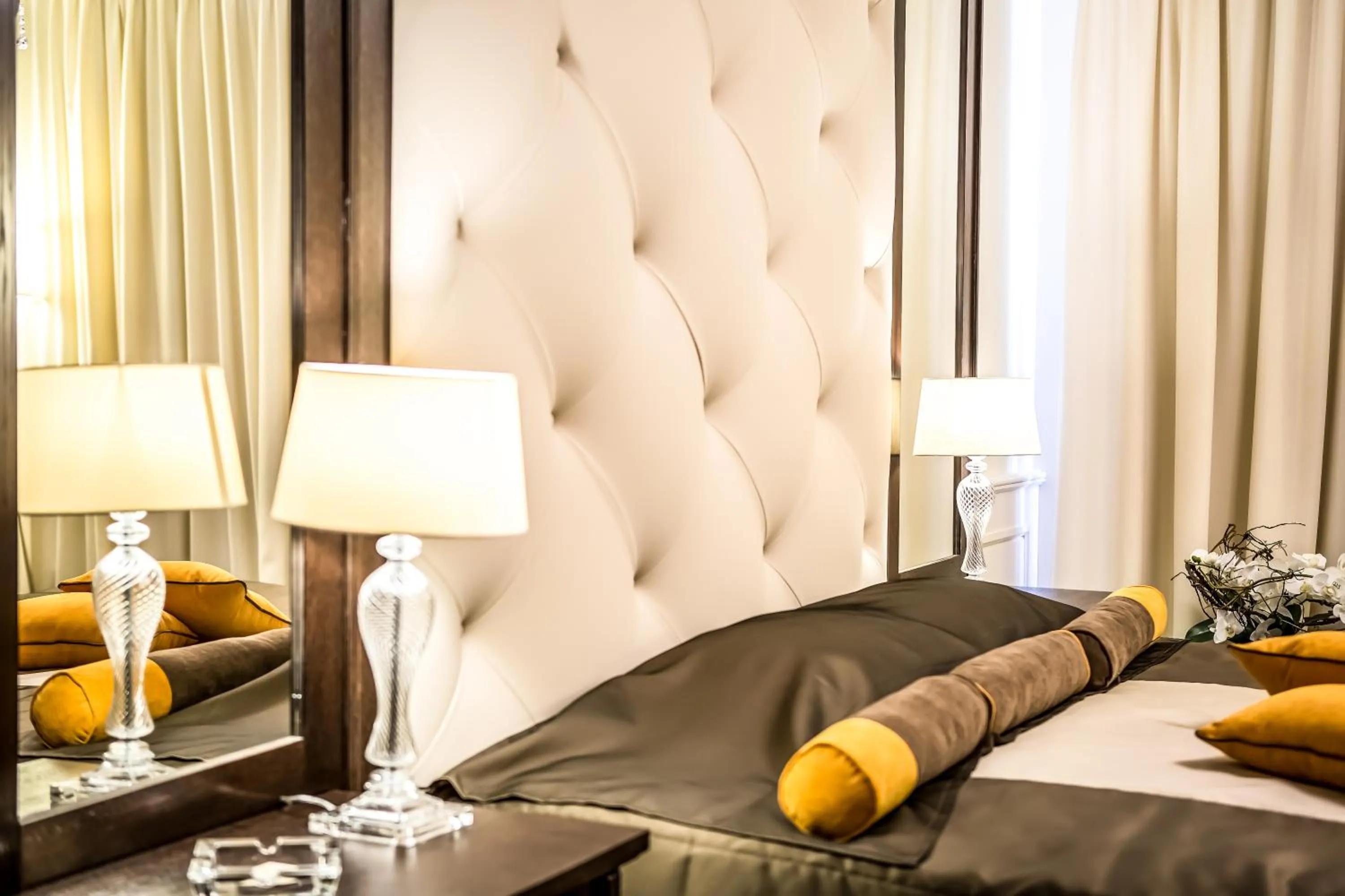 Decorative detail, Bed in Hotel Palace Marina Dinevi