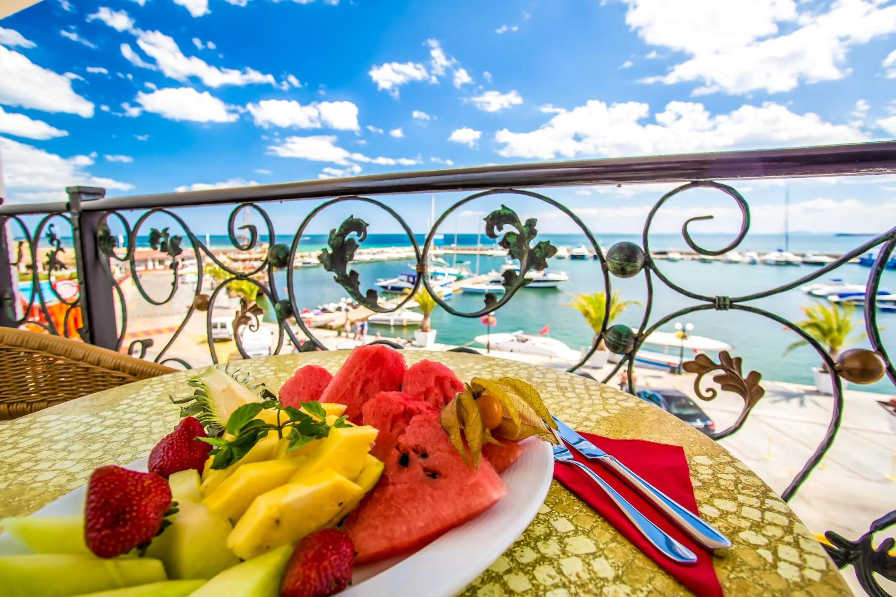 Food close-up in Hotel Palace Marina Dinevi