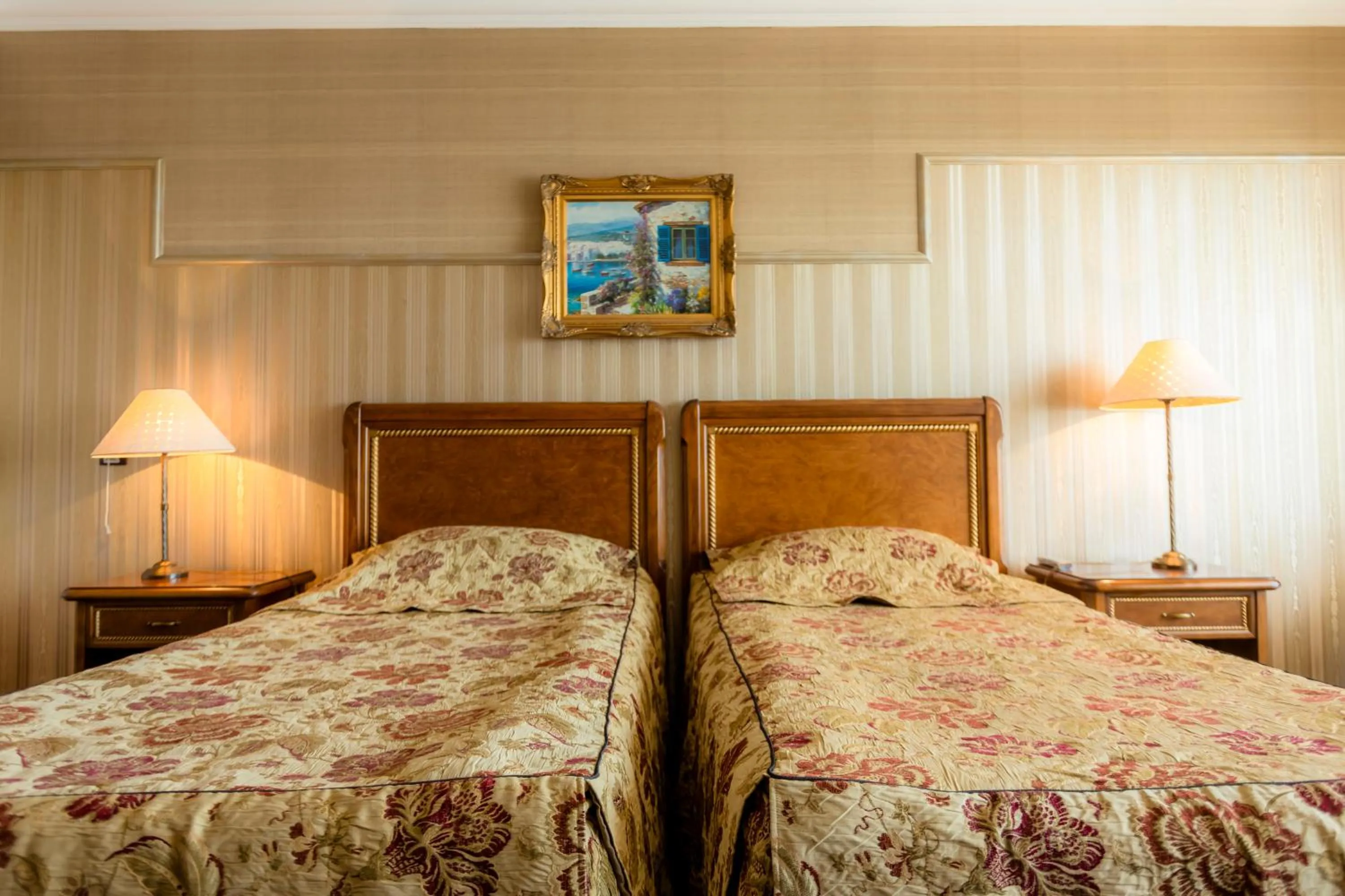 Photo of the whole room, Bed in Hotel Palace Marina Dinevi