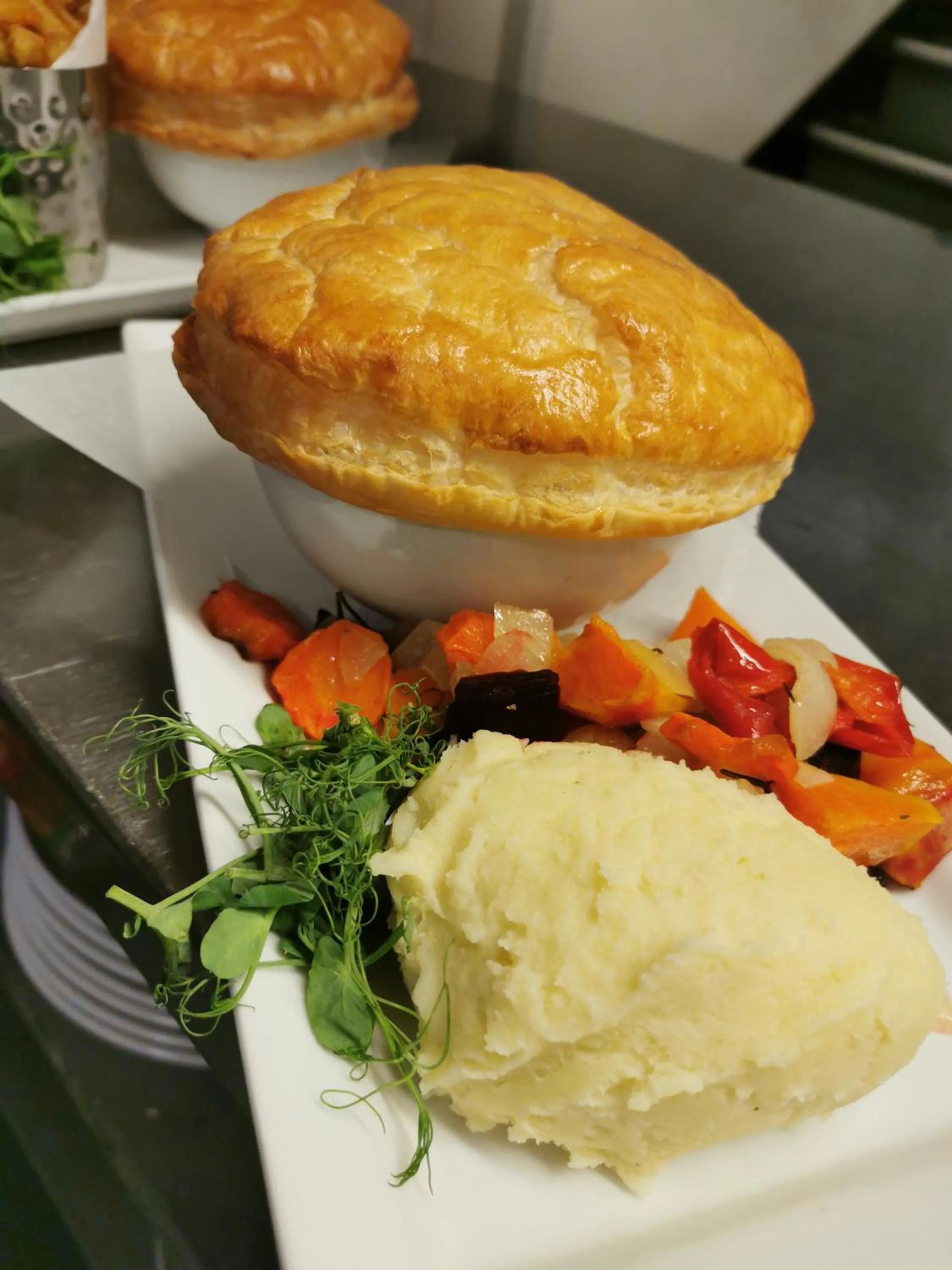 Restaurant/places to eat in The Cornishman Inn