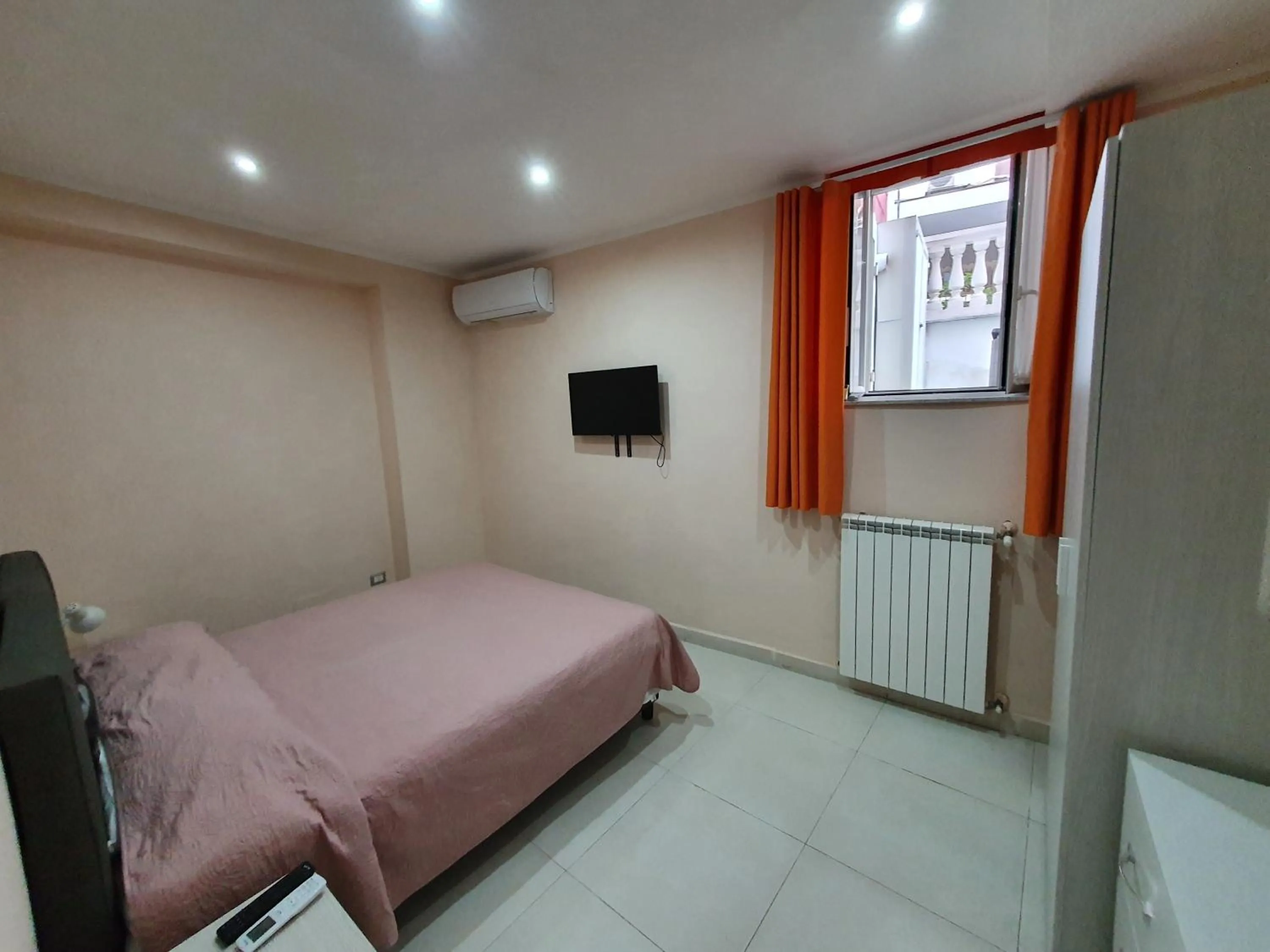 Bedroom, Bed in La Casina Rossa