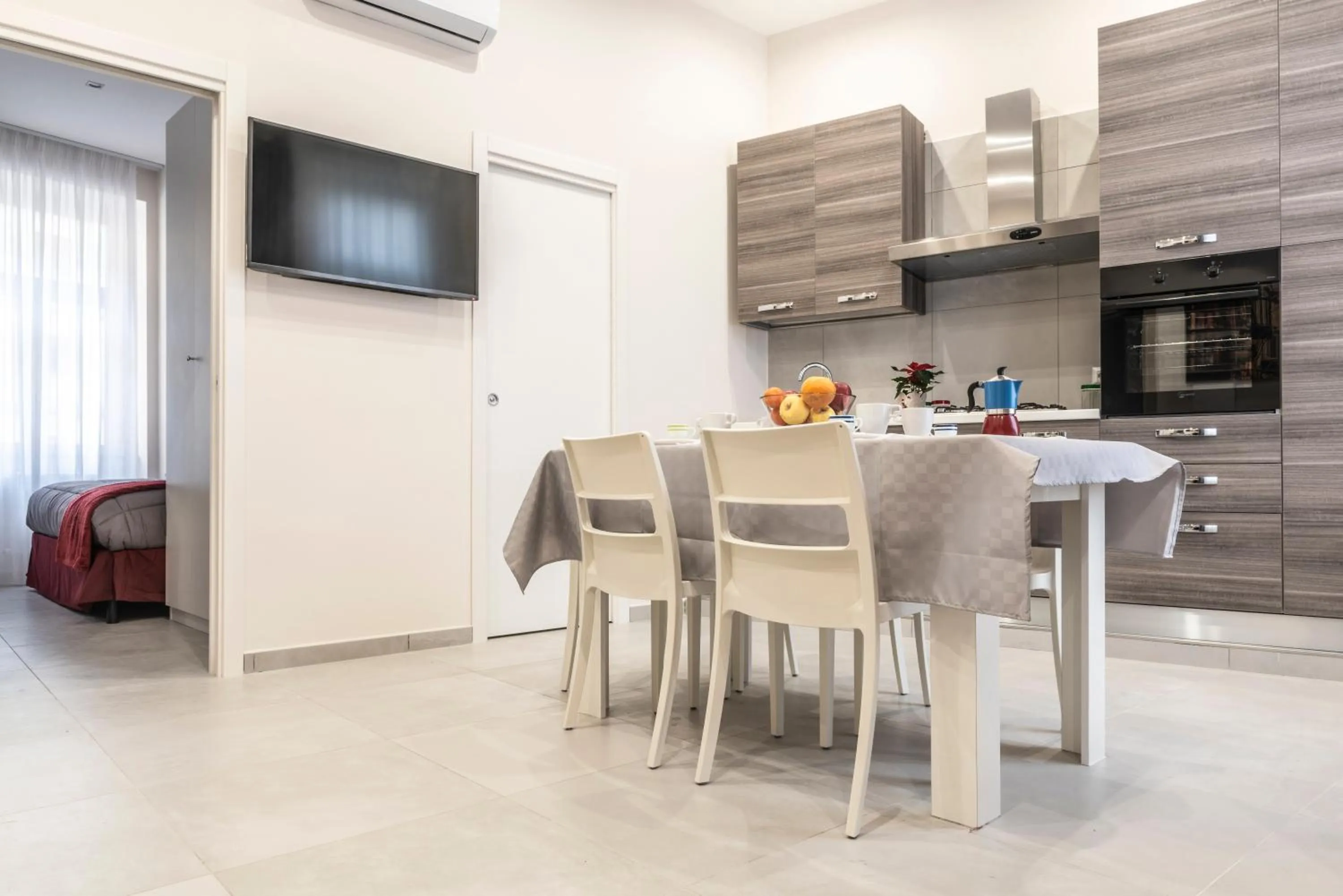 Dining area in La Casina Rossa