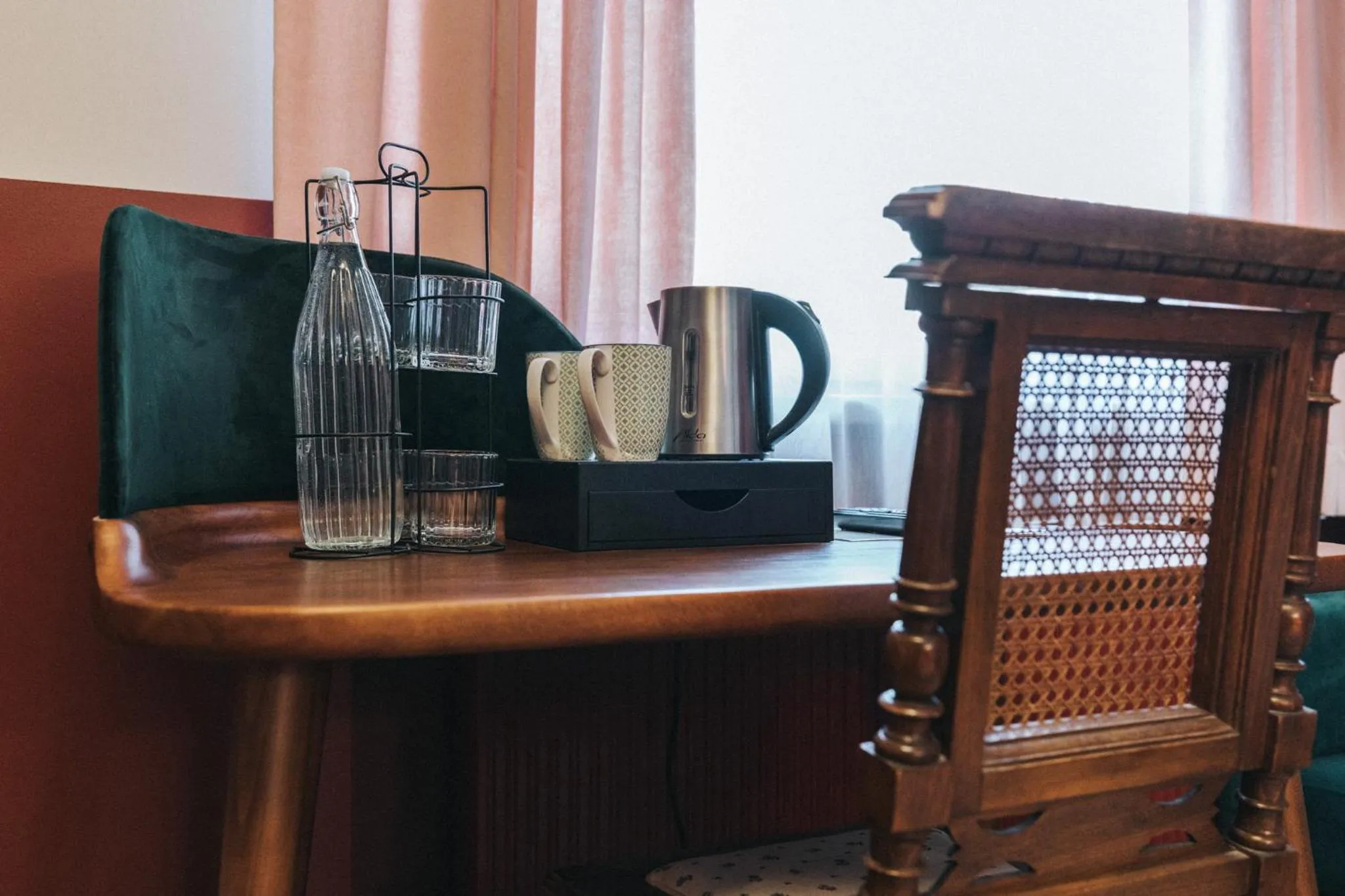 Coffee/tea facilities in VILLA OXA - Boutique Design Hotel