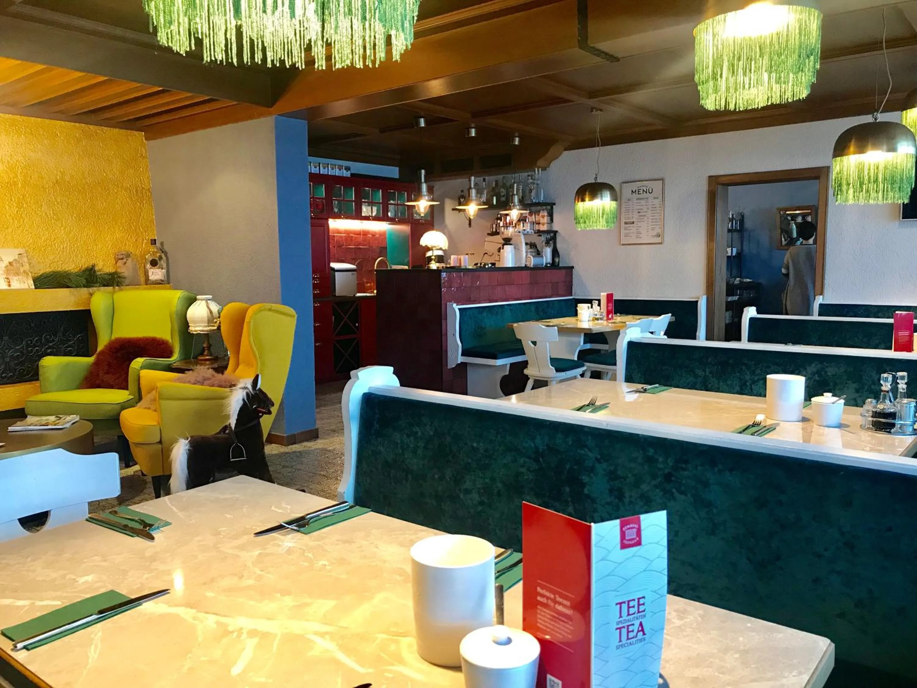 Restaurant/places to eat in VILLA OXA - Boutique Design Hotel