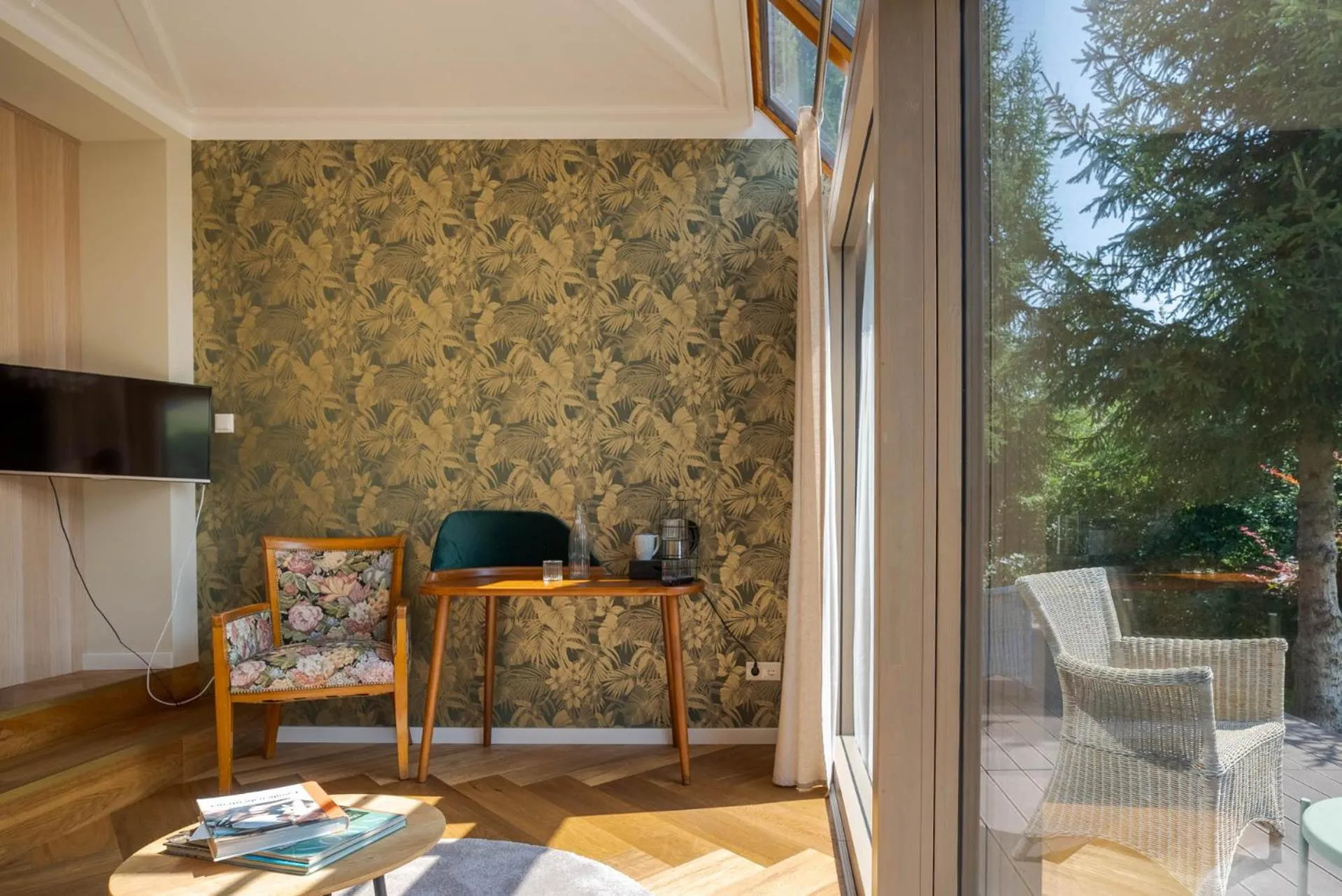 Day in VILLA OXA - Boutique Design Hotel