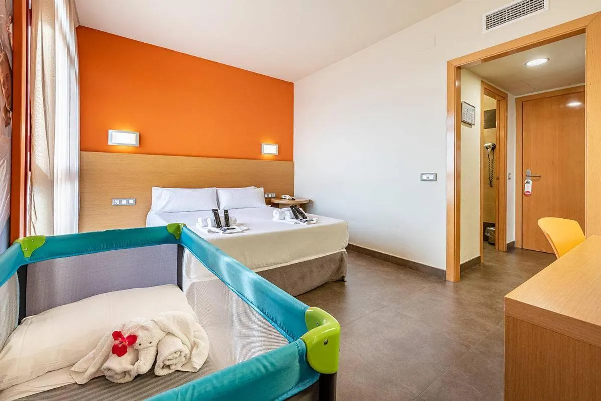 Bed in Hotel Pere III El Gran