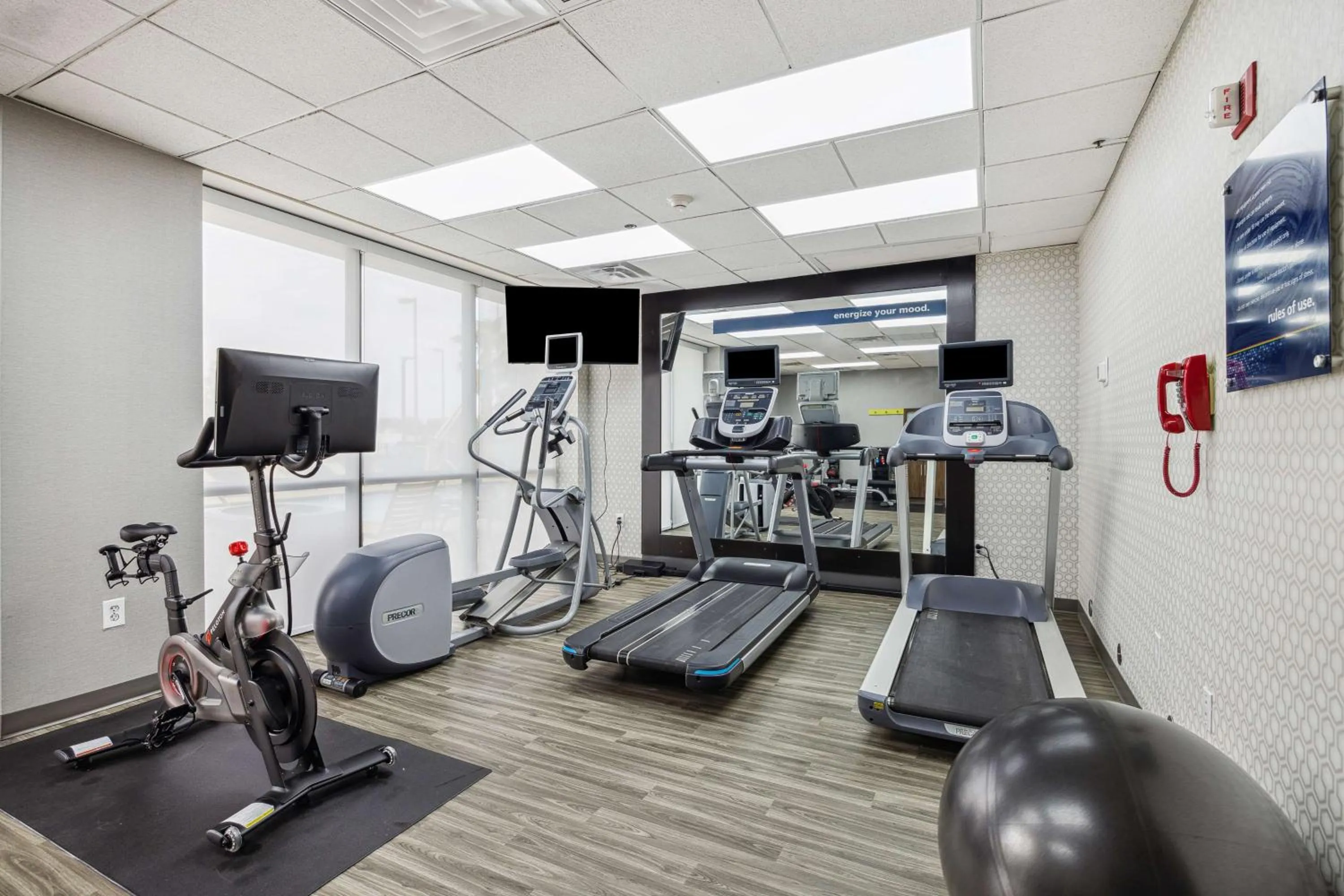 Fitness centre/facilities in Hampton Inn - Houston/Brookhollow