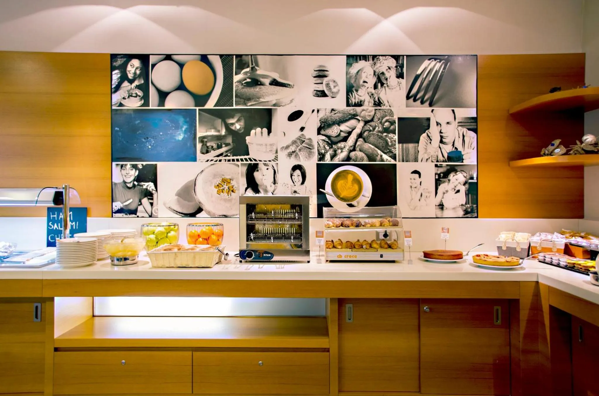 Breakfast in Holiday Inn Express Milan-Malpensa Airport by IHG