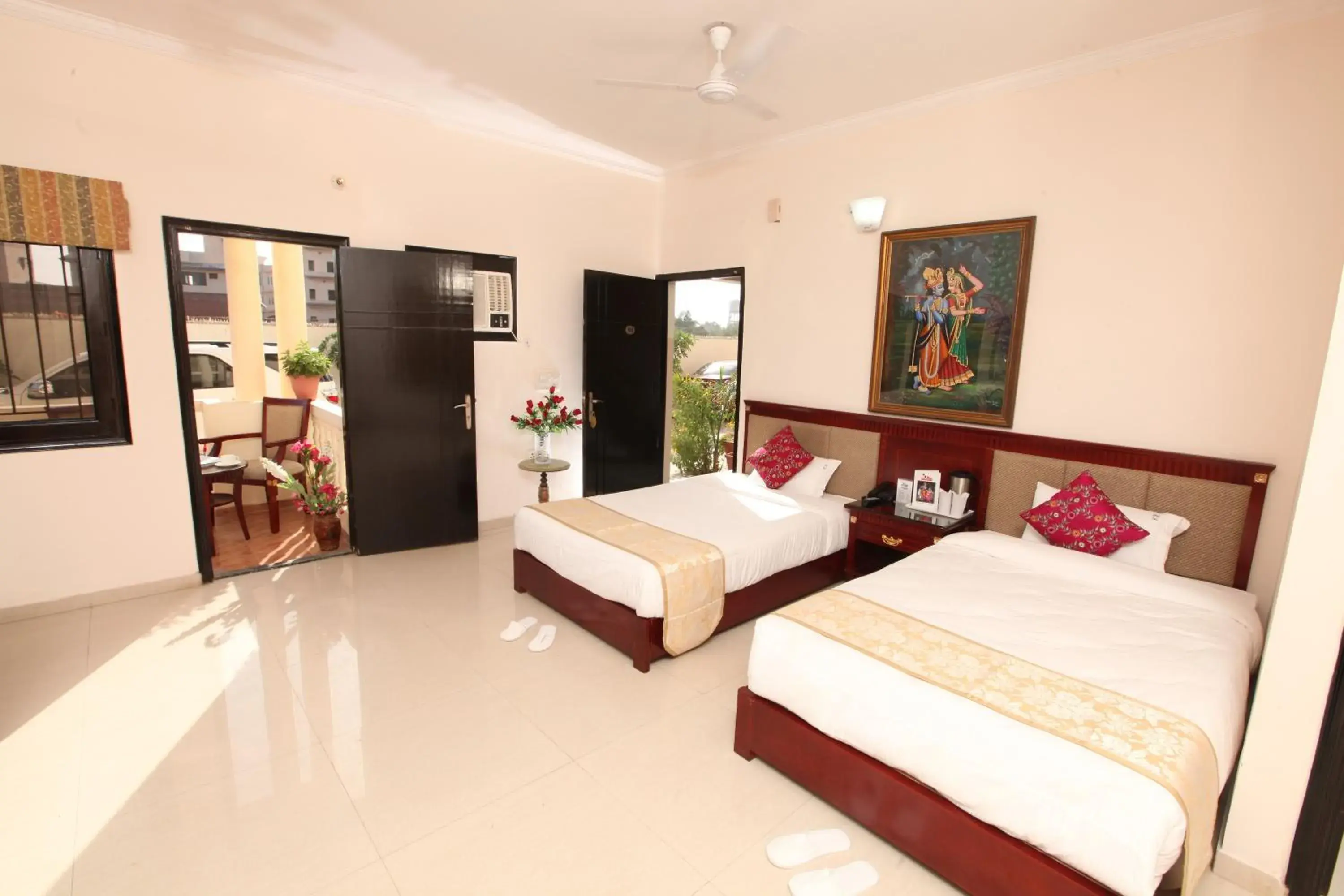 Day, Bed in Hotel Kridha Residency - Opposite Prem Mandir Vrindavan Day, Bed in Hotel Kridha Residency - Opposite Prem Mandir Vrindavan
