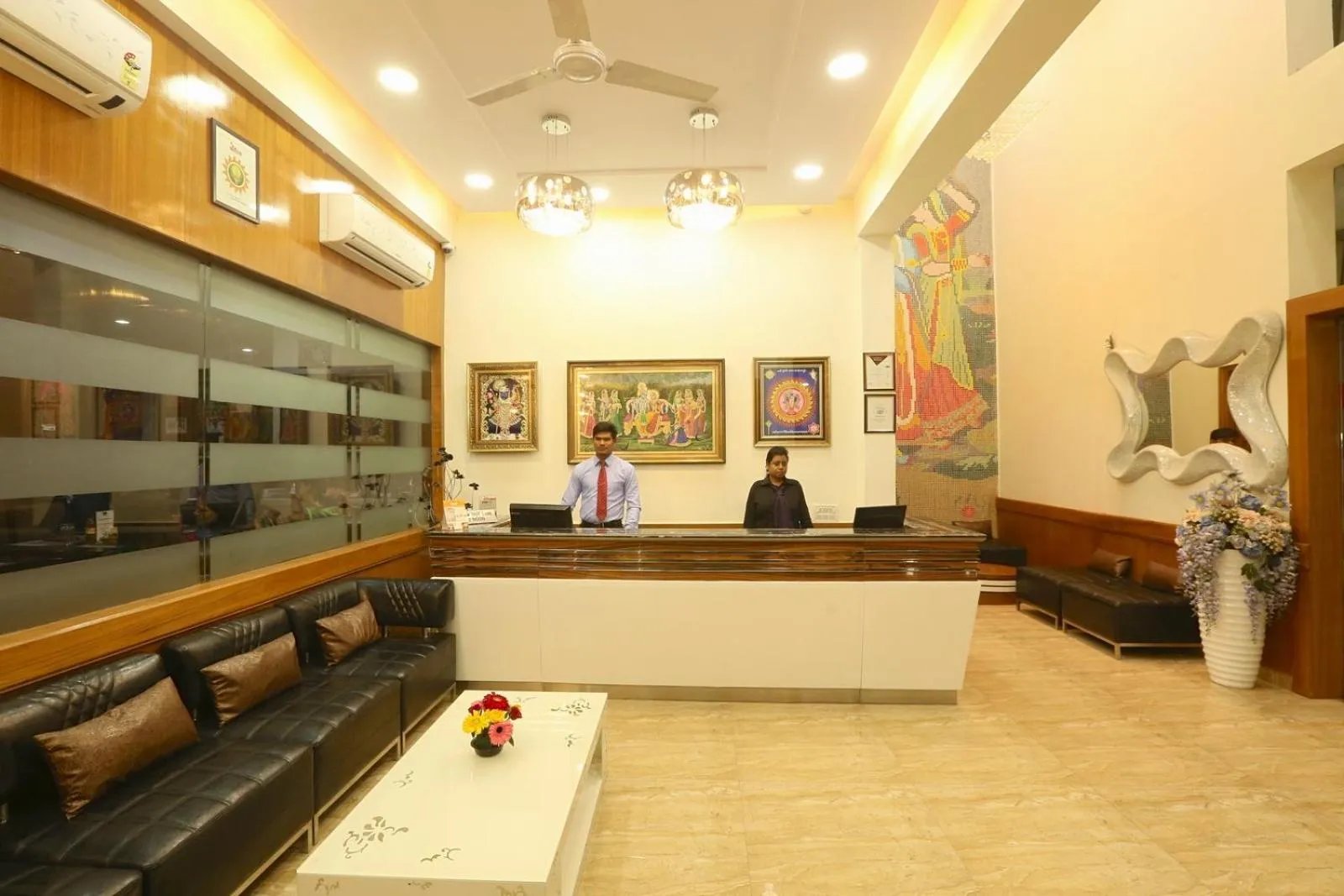 Communal lounge/ TV room in Hotel Kridha Residency - Opposite Prem Mandir Vrindavan