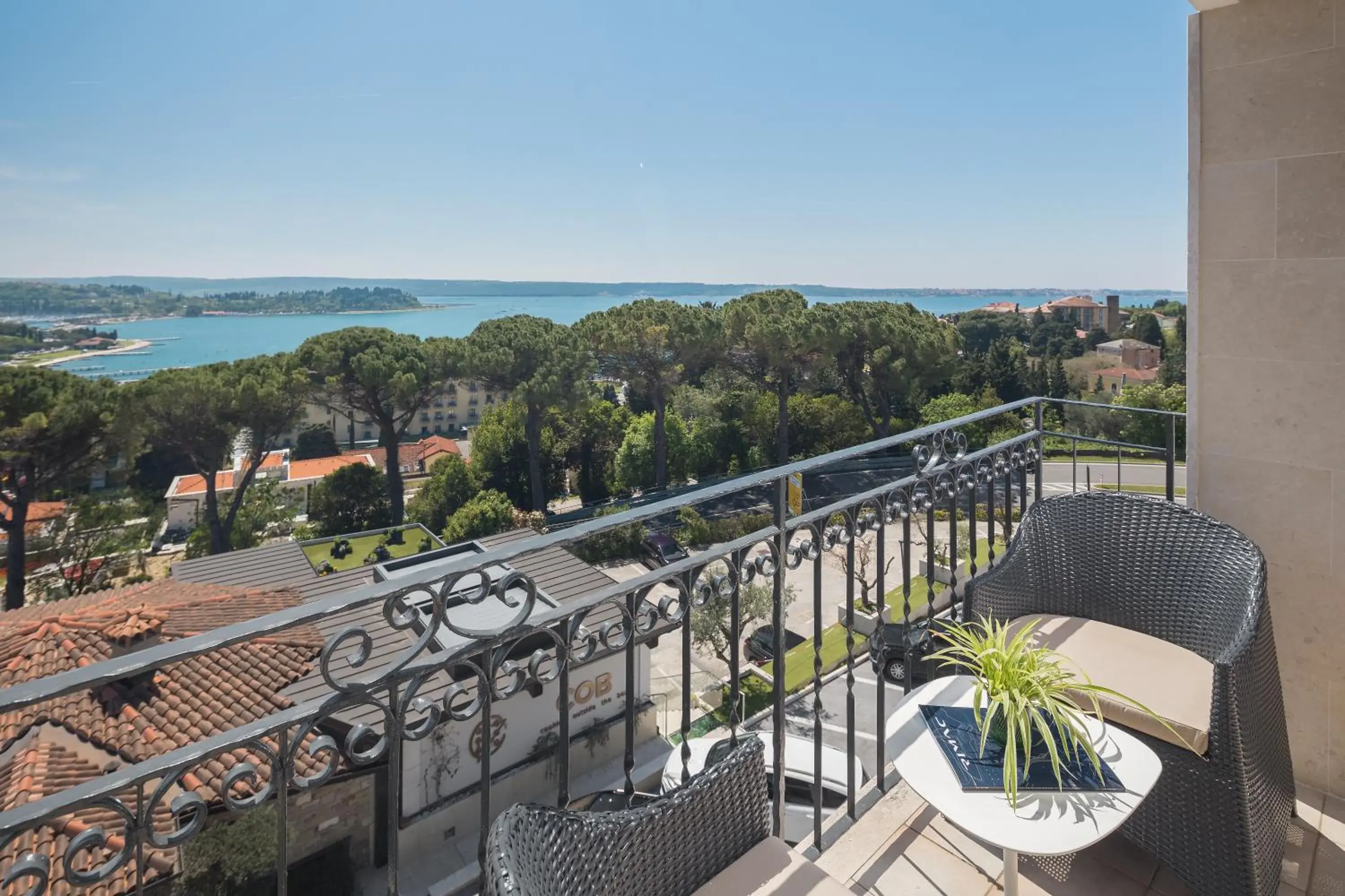 Balcony/Terrace in Hotel Tomi