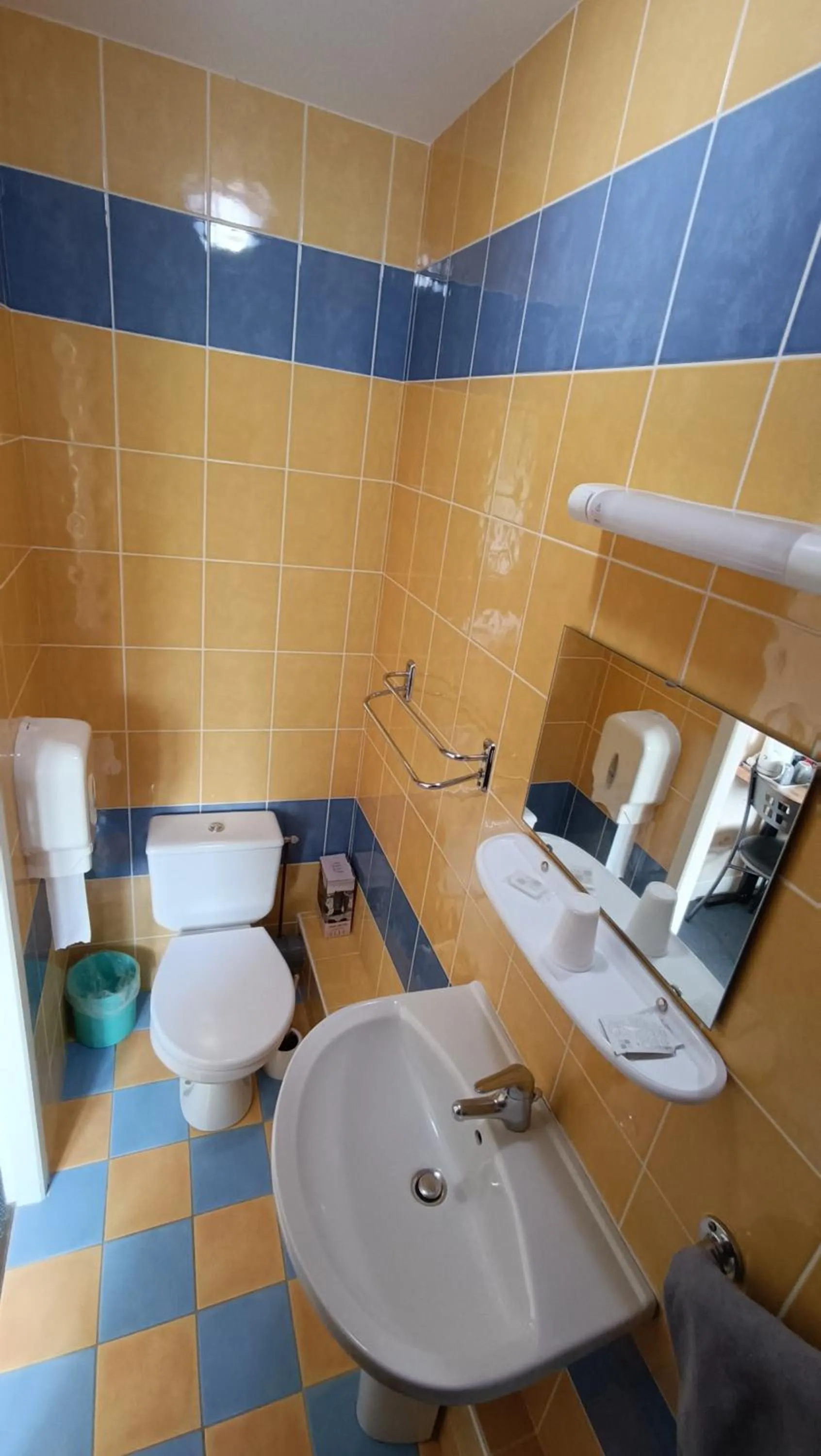 Bathroom in Hôtel Le Pommeil