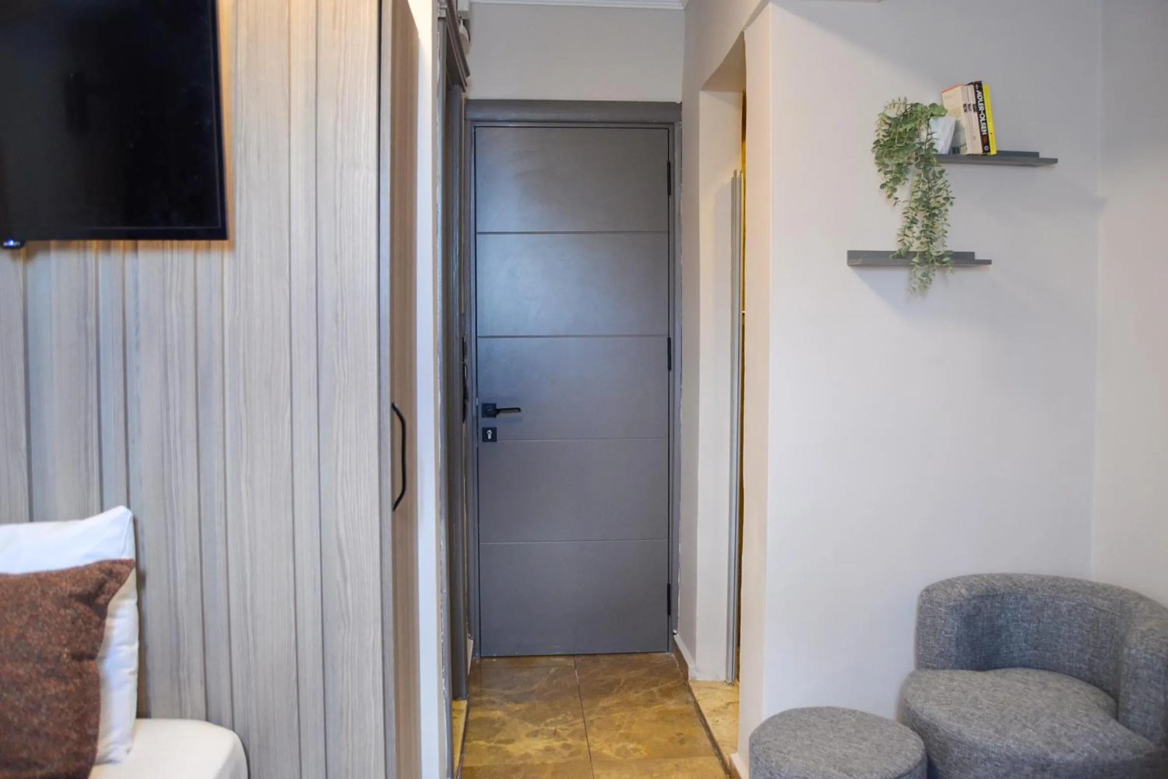 TV and multimedia in Akkan Hotel