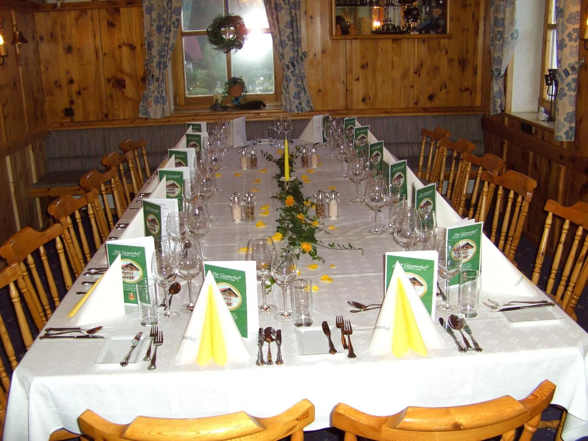 Restaurant/places to eat in Liezenerhof