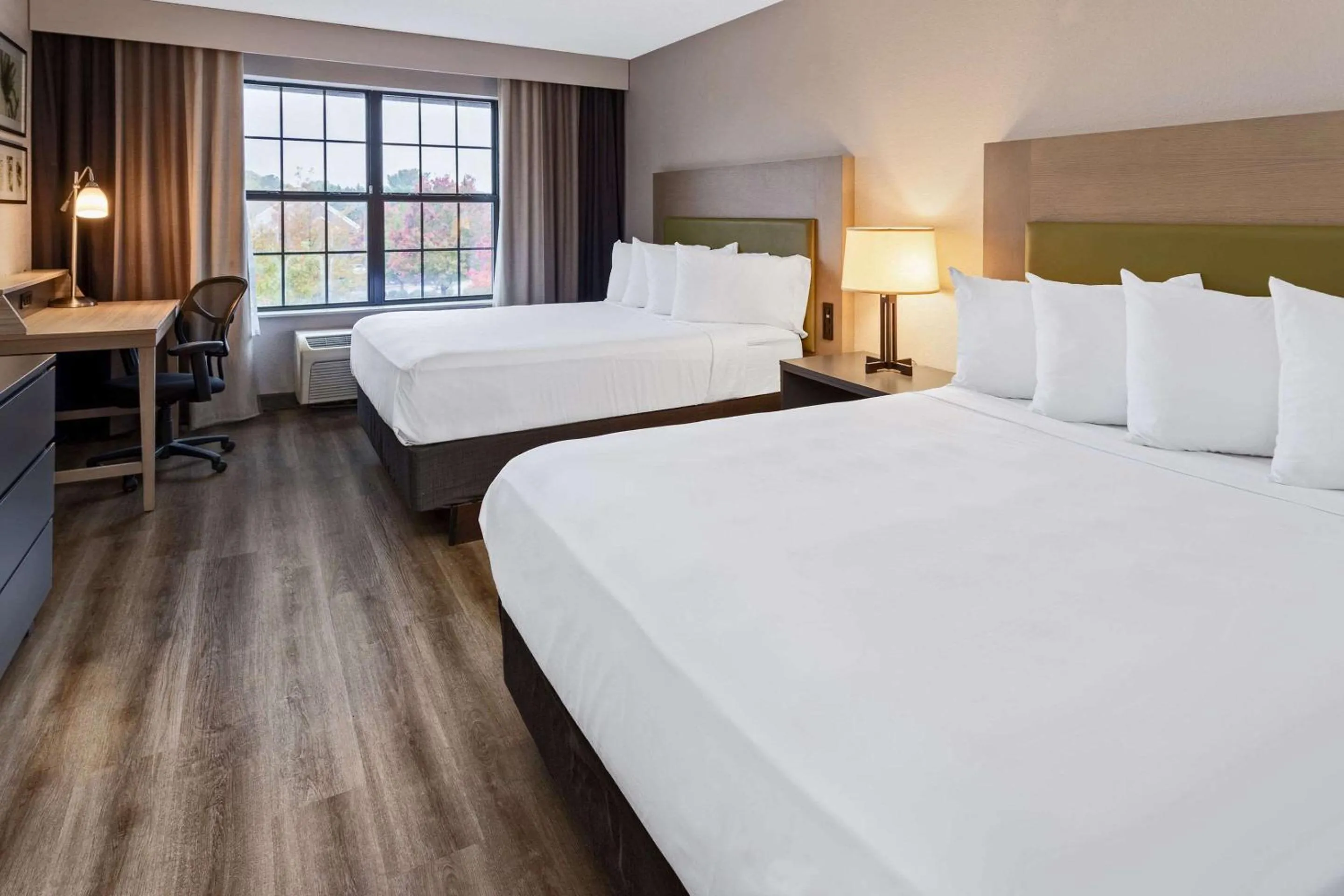 Bedroom, Bed in Country Inn & Suites by Radisson, Salisbury, MD