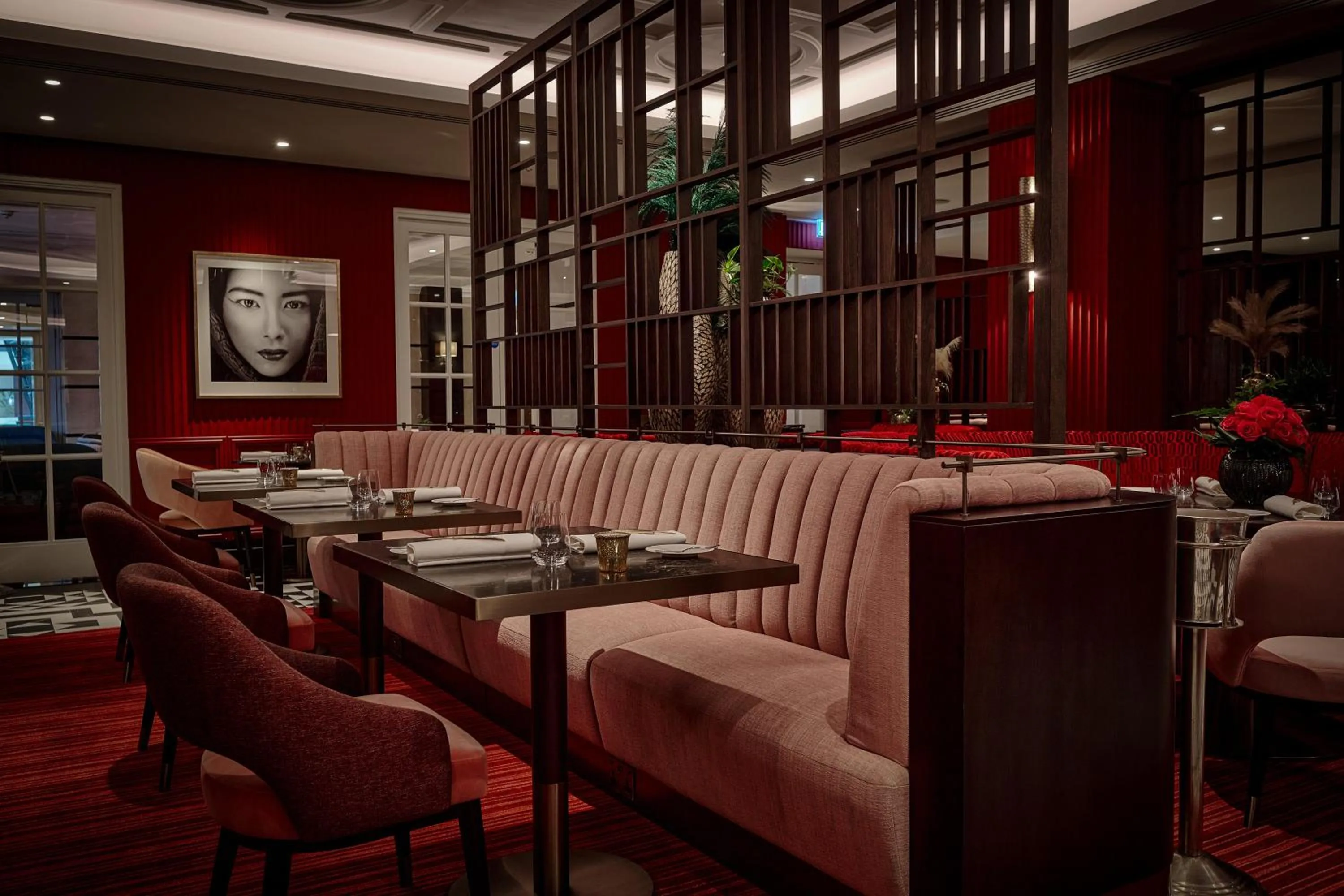 Restaurant/places to eat in Conrad London St James