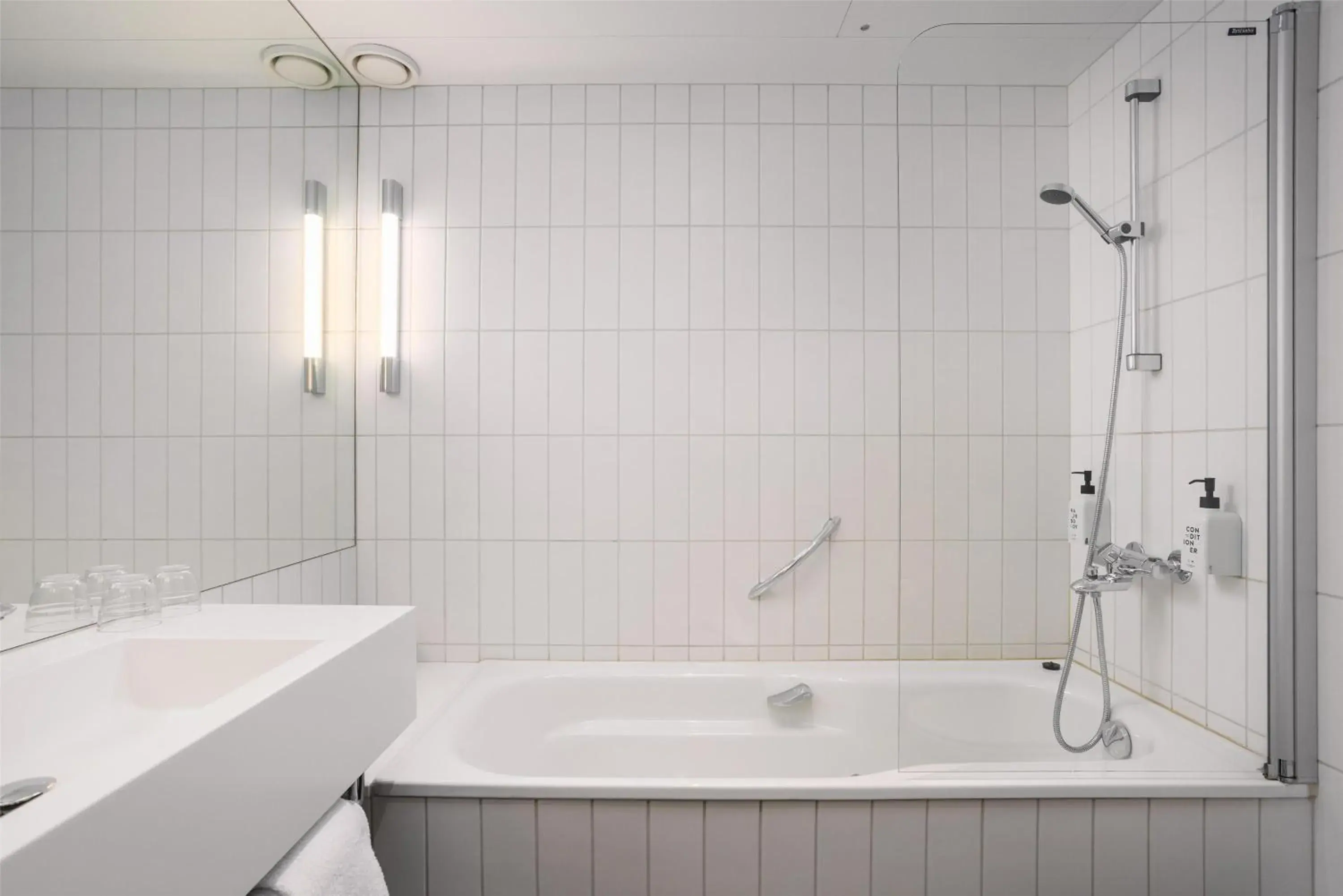 Bathroom in Scandic Fornebu Bathroom in Scandic Fornebu