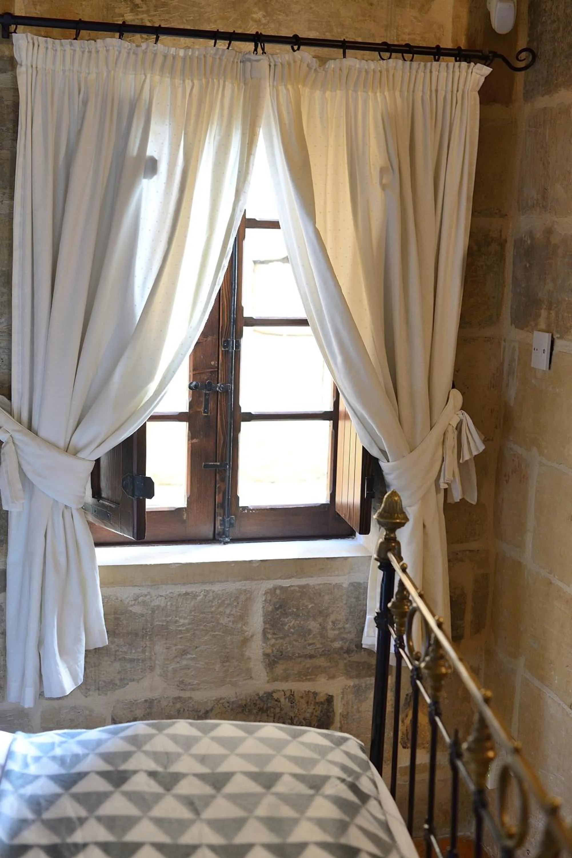 Bedroom, Bed in The Burrow Guest House