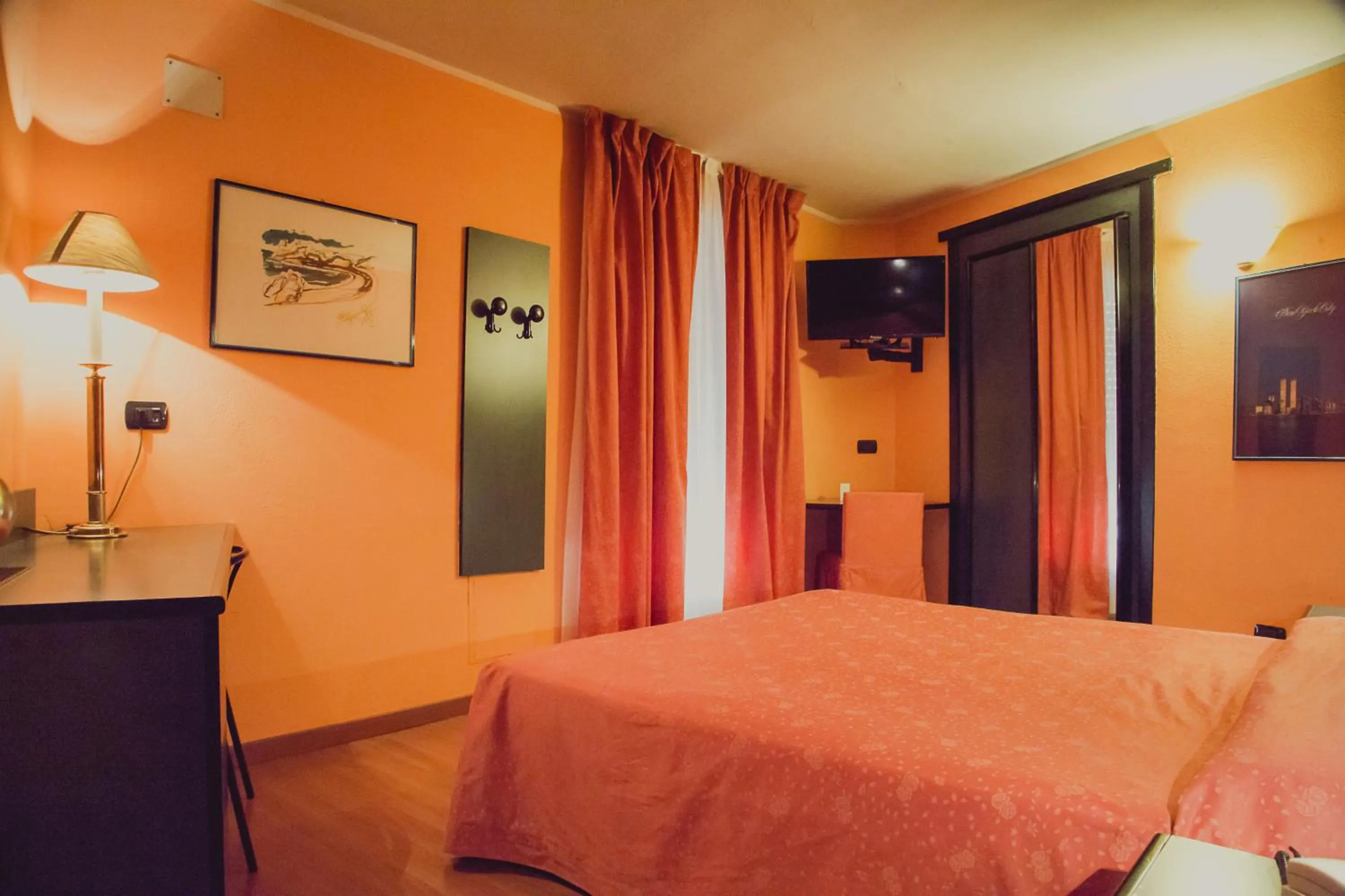 Bedroom, Bed in Hotel Rainero