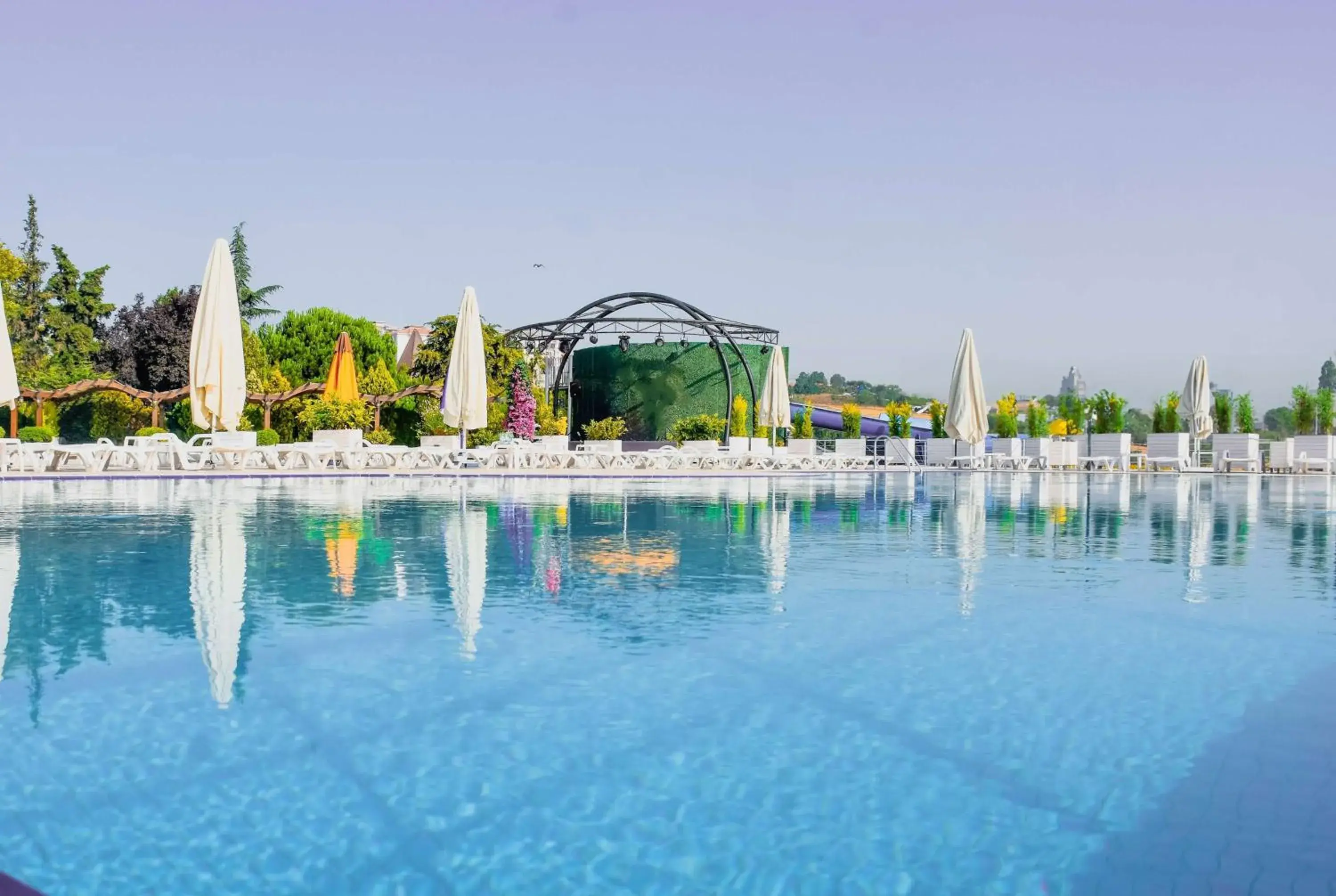 Pool view in Ramada by Wyndham Tekirdağ Pool view in Ramada by Wyndham Tekirdağ