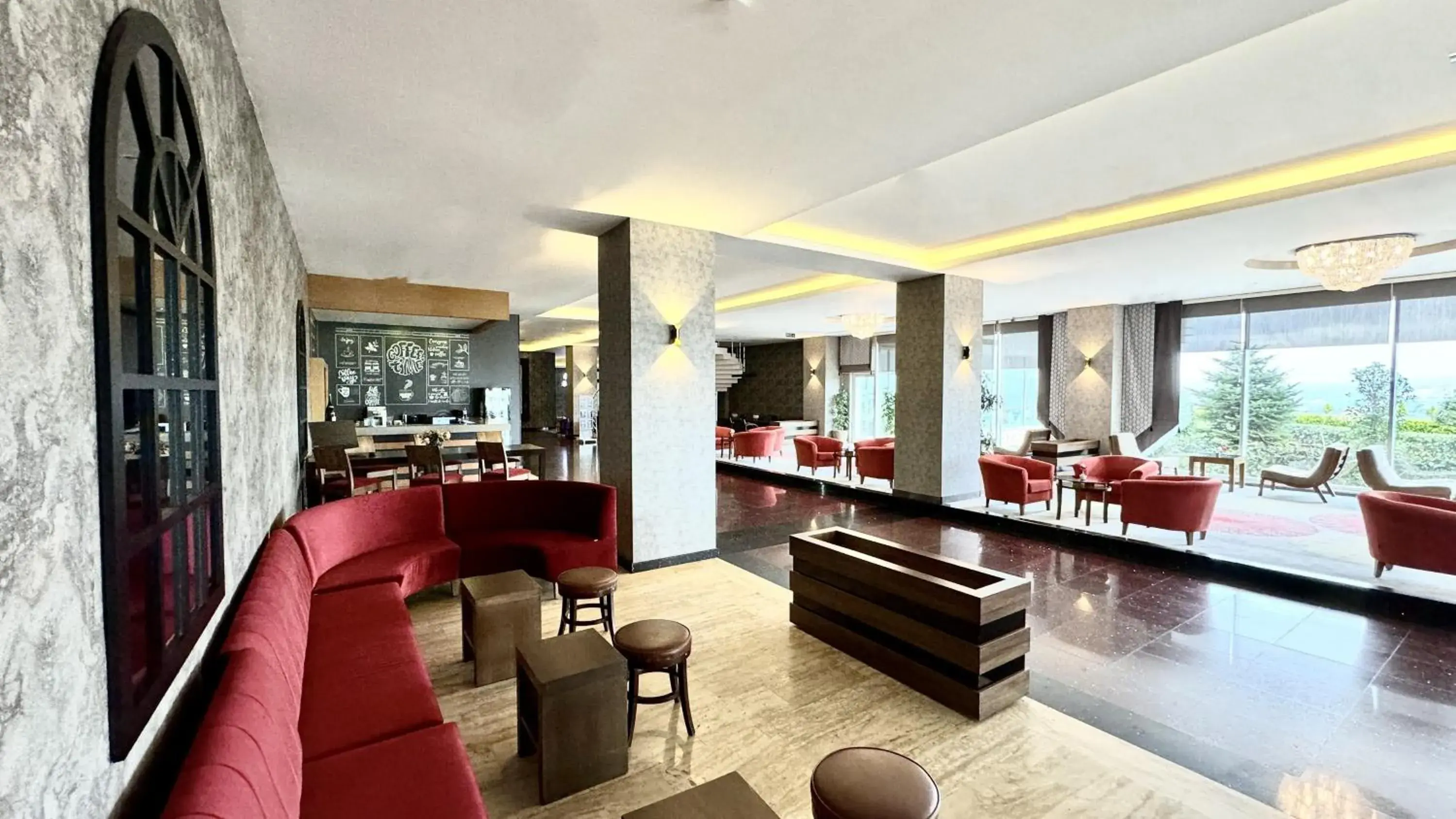 Lobby or reception in Ramada by Wyndham Tekirdağ Lobby or reception in Ramada by Wyndham Tekirdağ