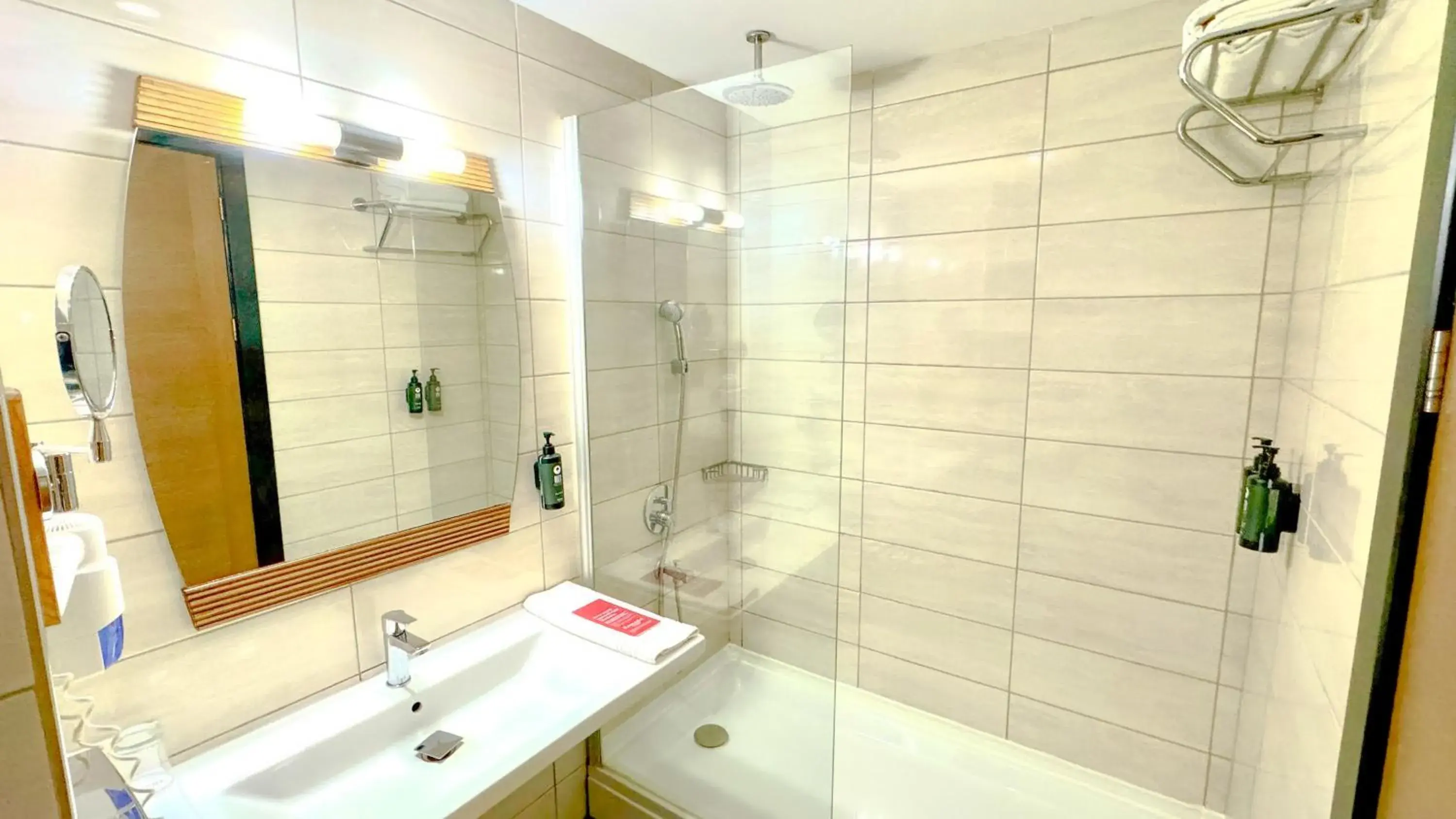 Bathroom in Ramada by Wyndham Tekirdağ Bathroom in Ramada by Wyndham Tekirdağ