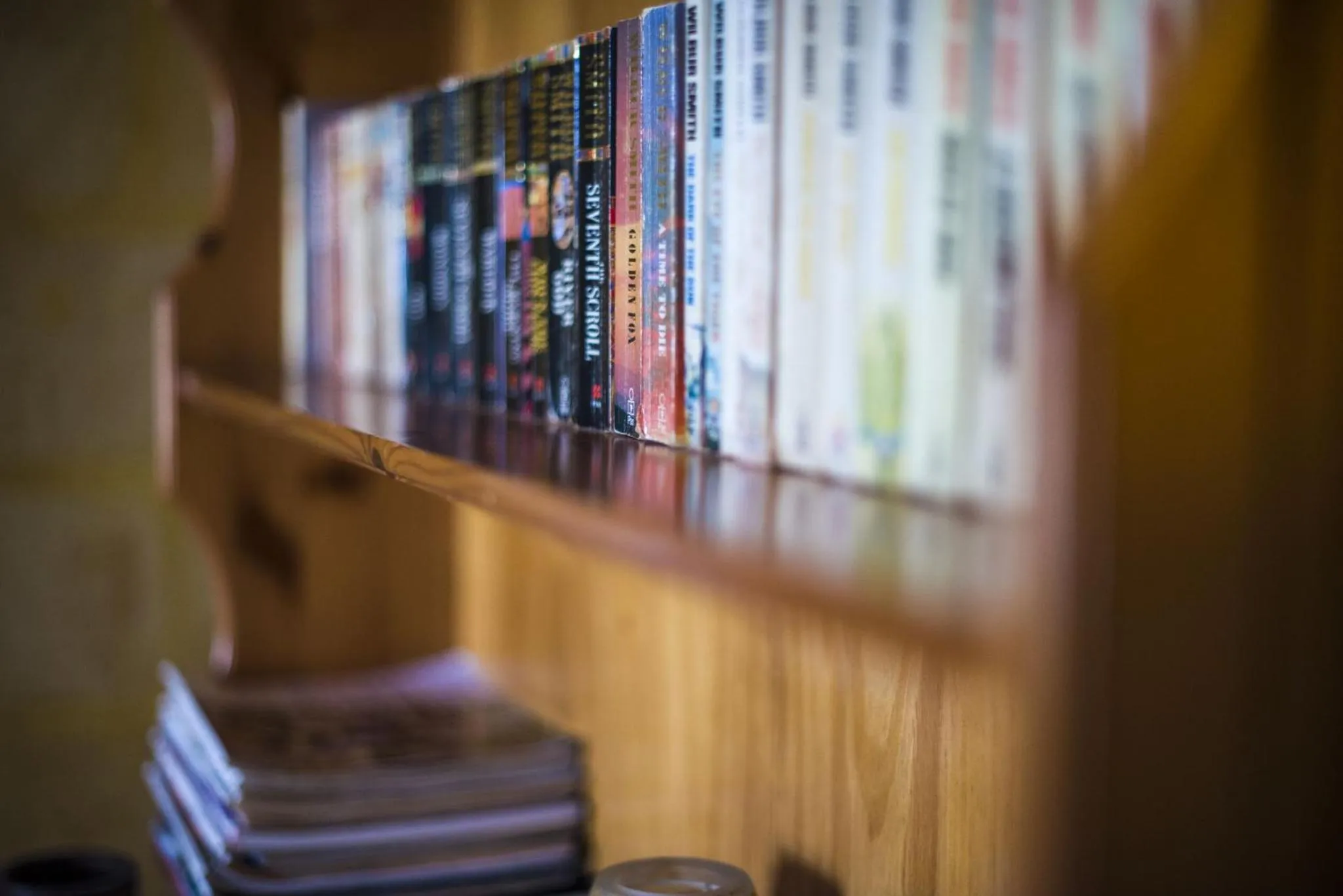 Library in Ta' Bertu Host Family Bed & Breakfast