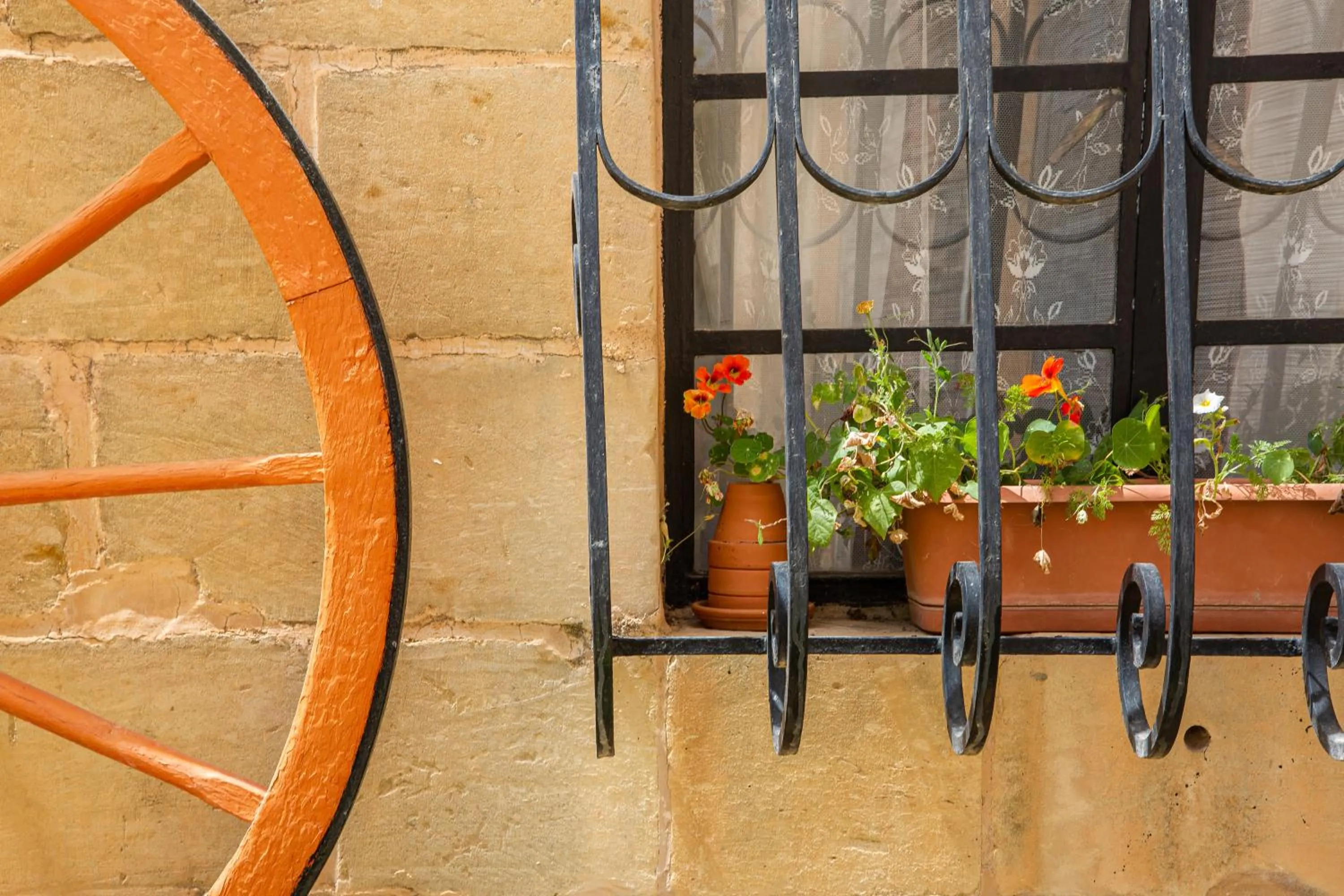 Property building in Ta' Bertu Host Family Bed & Breakfast