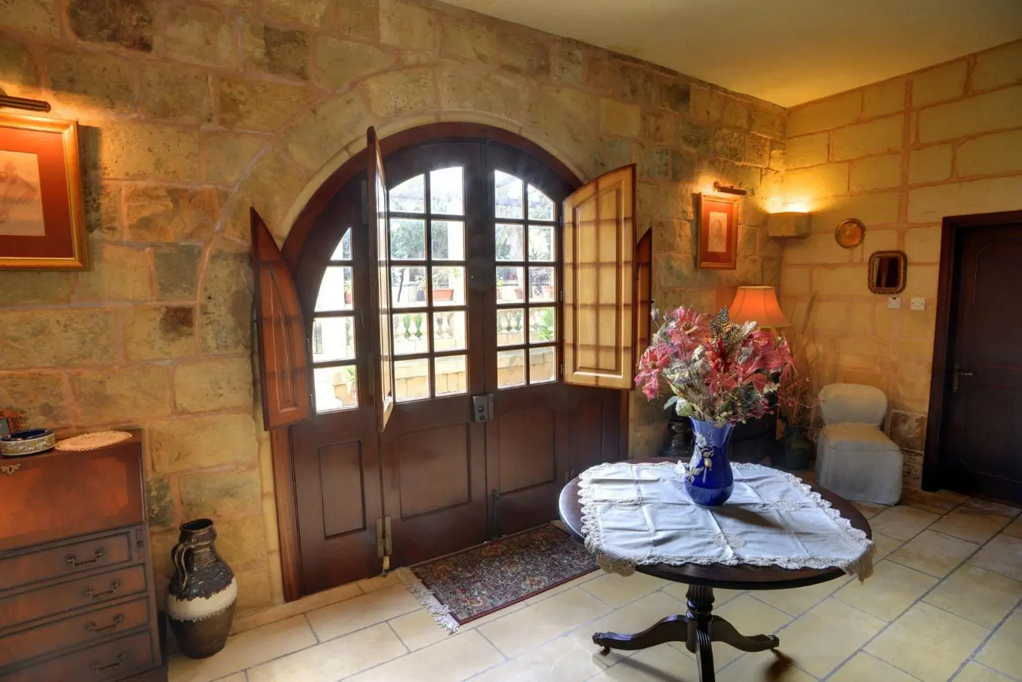 Day in Ta' Bertu Host Family Bed & Breakfast Day in Ta' Bertu Host Family Bed & Breakfast