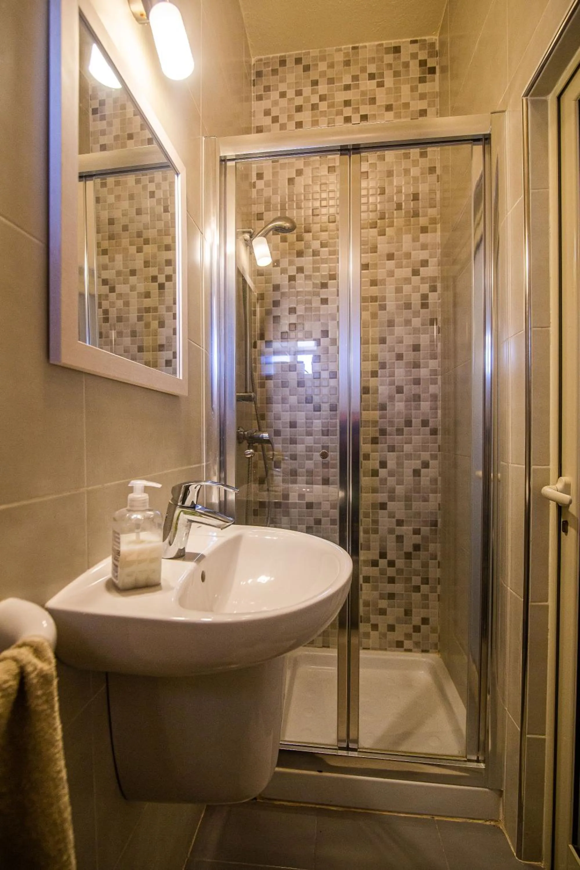 Bathroom in Ta' Bertu Host Family Bed & Breakfast