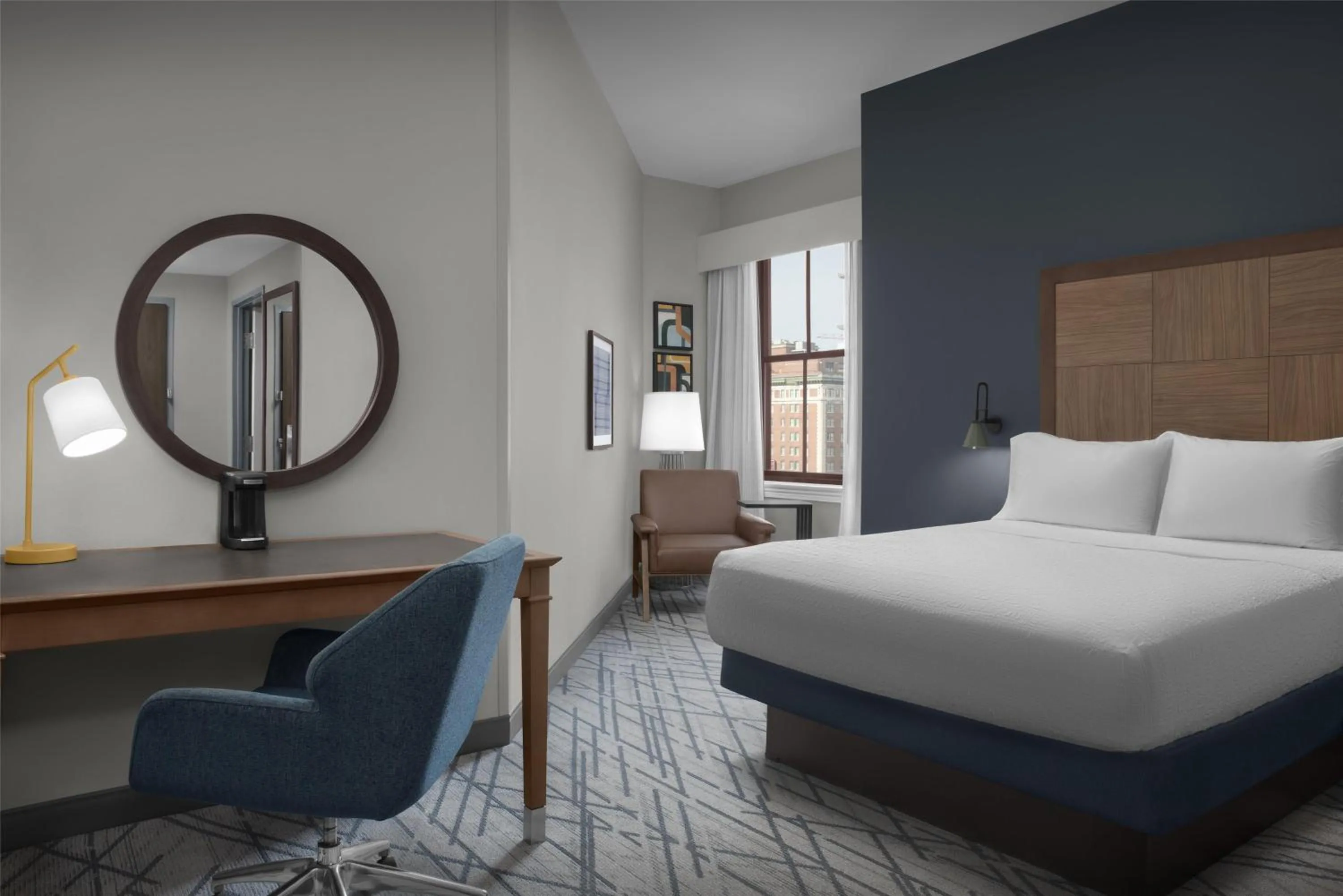 Bedroom, Bed in Hampton Inn Indianapolis Downtown Across from Circle Centre