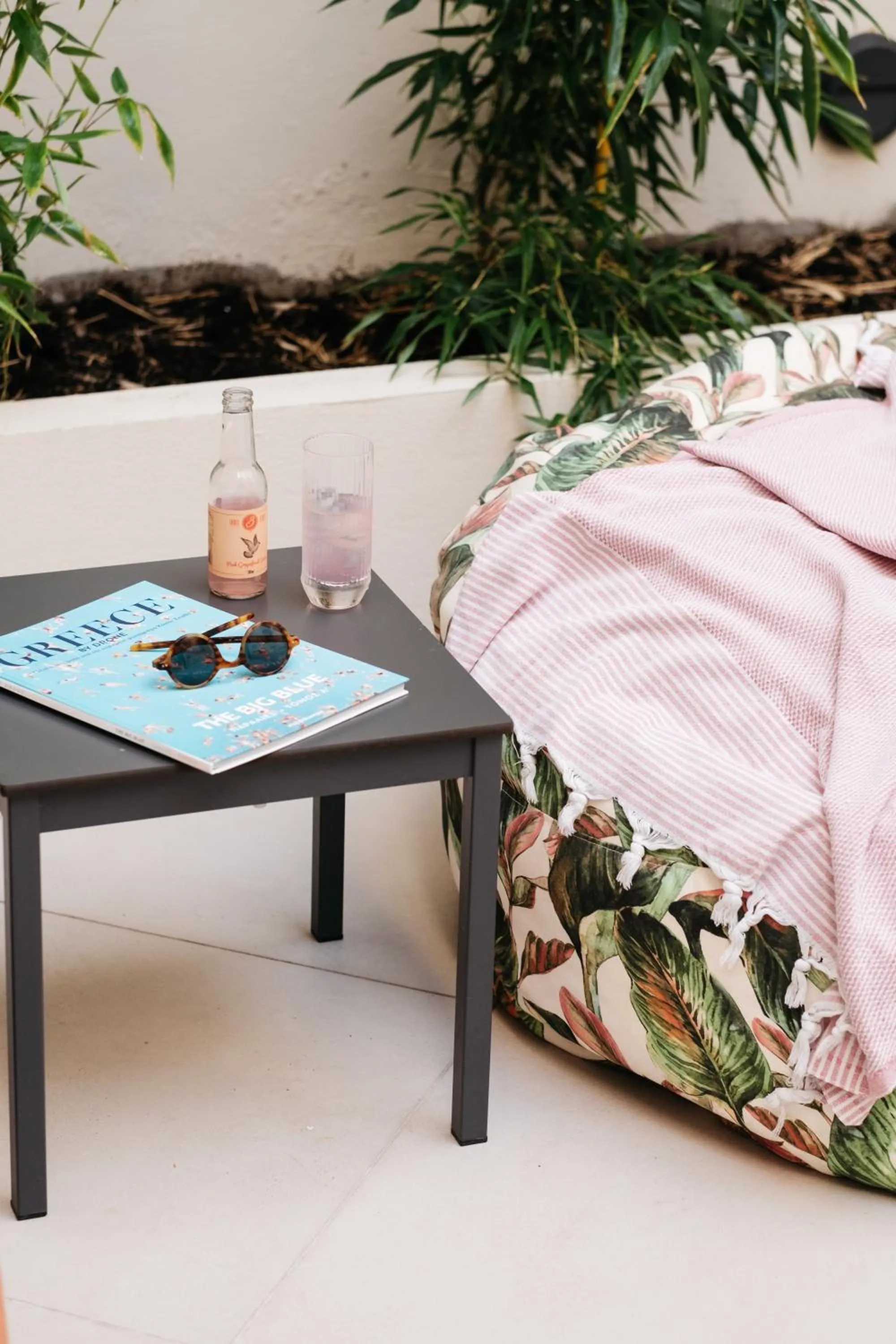 Swimming pool in The City Hotel & Suites