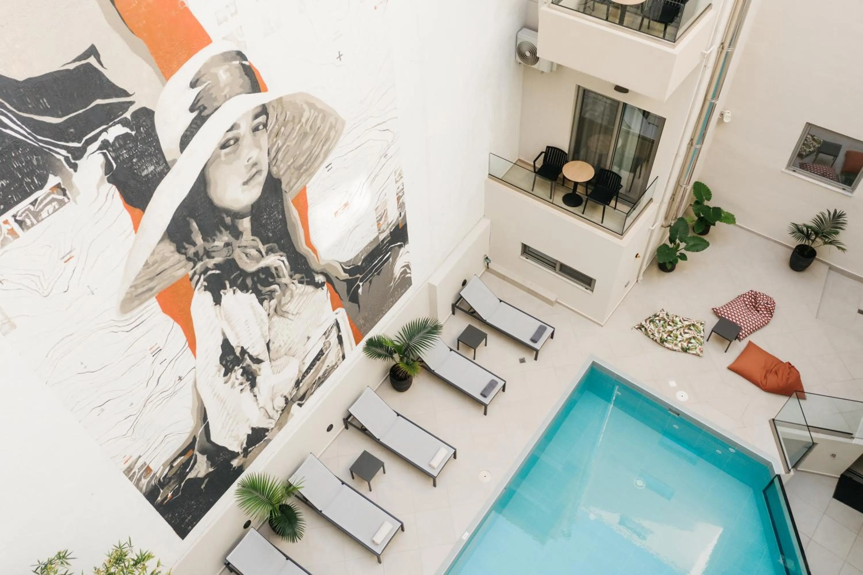 Swimming pool in The City Hotel & Suites