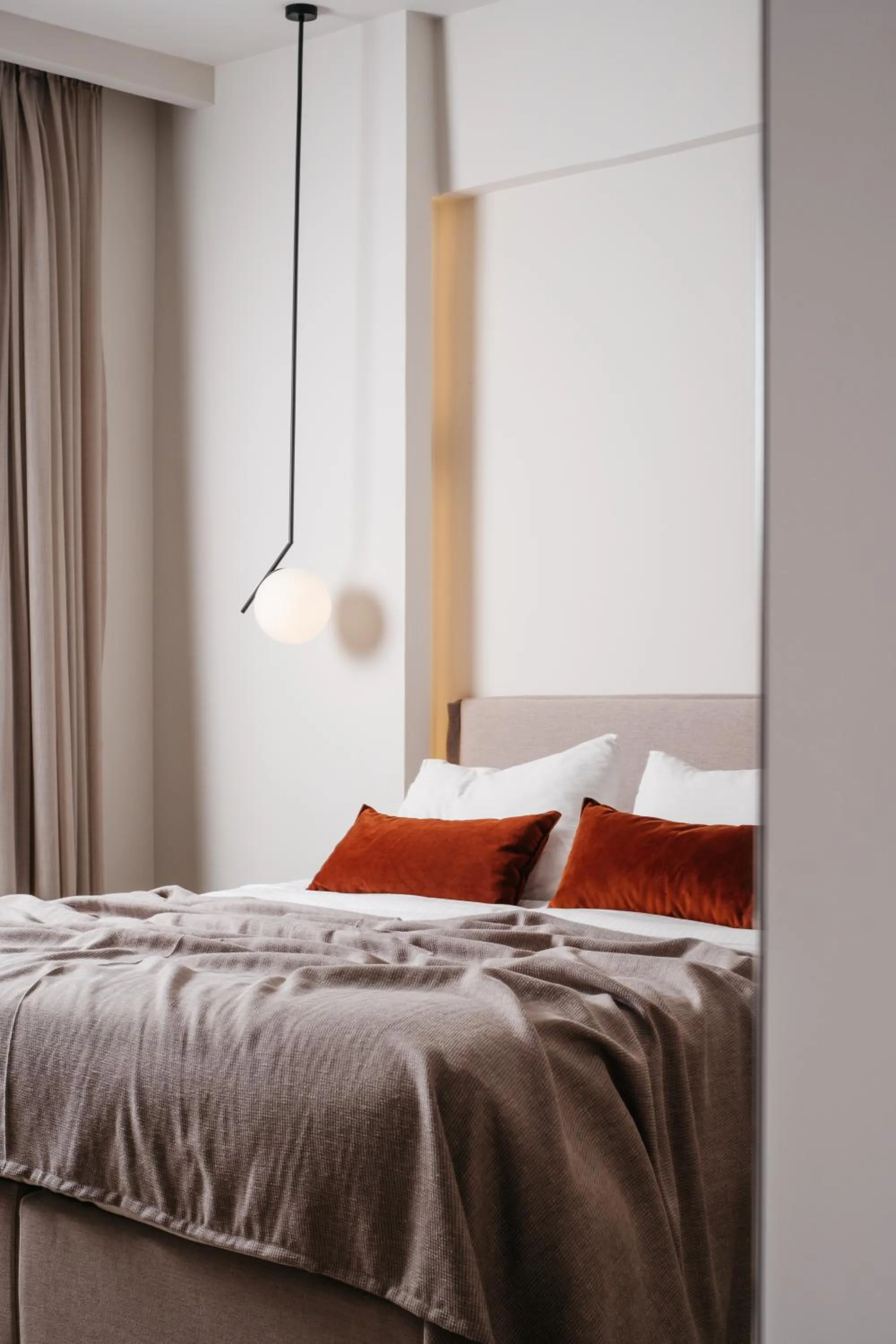 Bed in The City Hotel & Suites