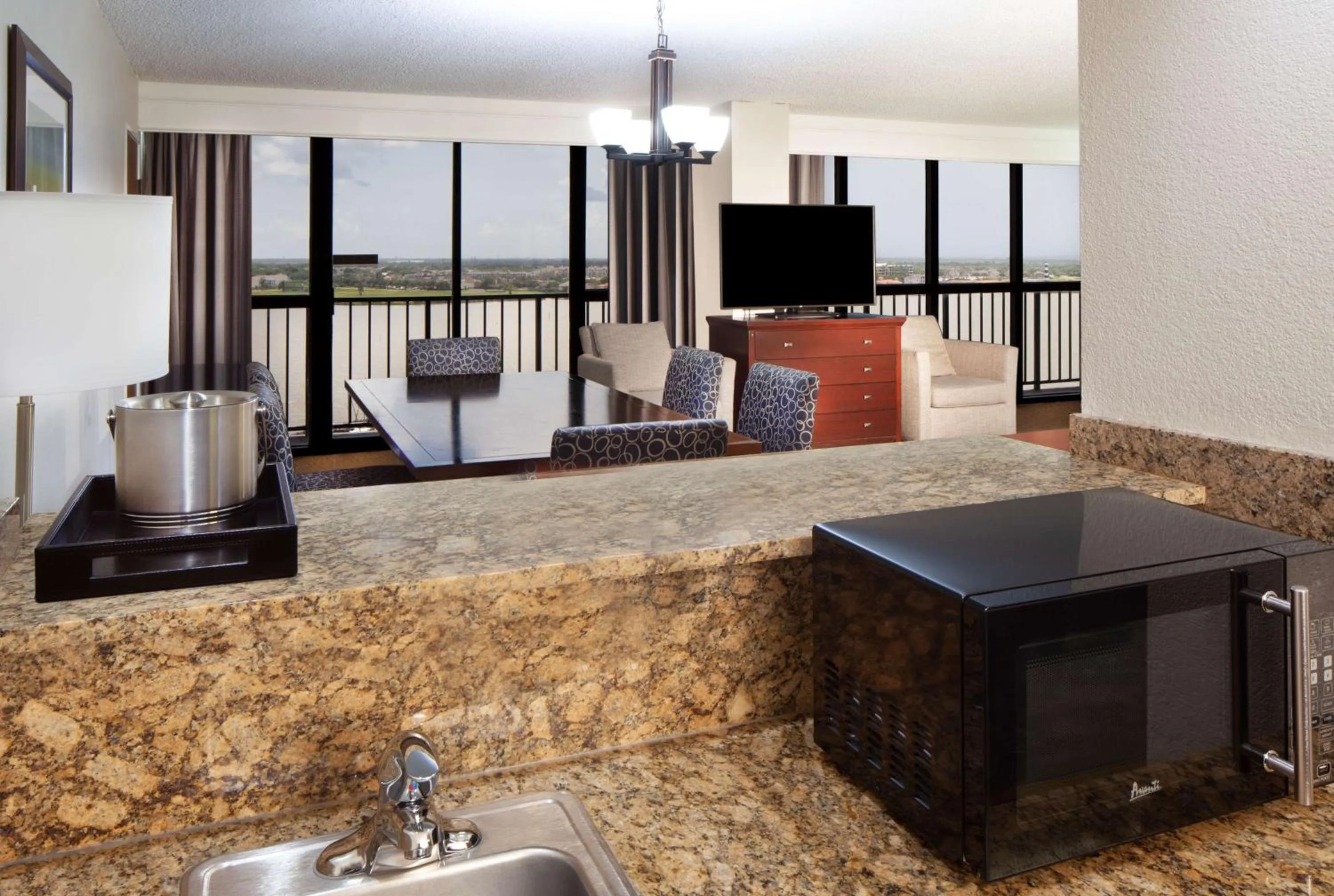 Photo of the whole room in Hilton Houston NASA Clear Lake