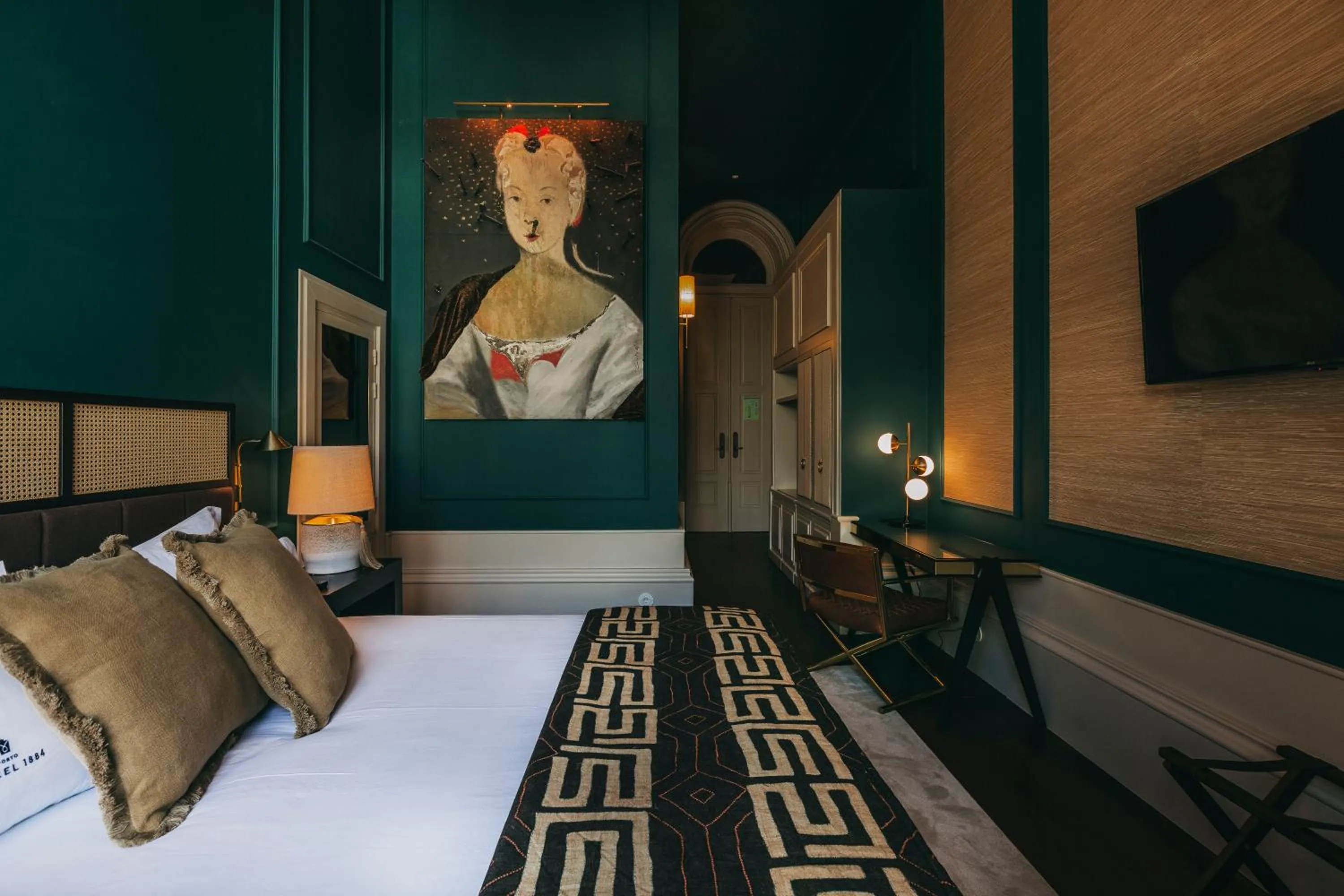 Bedroom, Bed in Torel 1884 Suites & Apartments