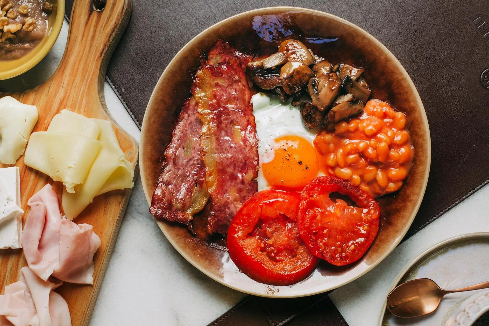 English/Irish breakfast in Torel 1884 Suites & Apartments