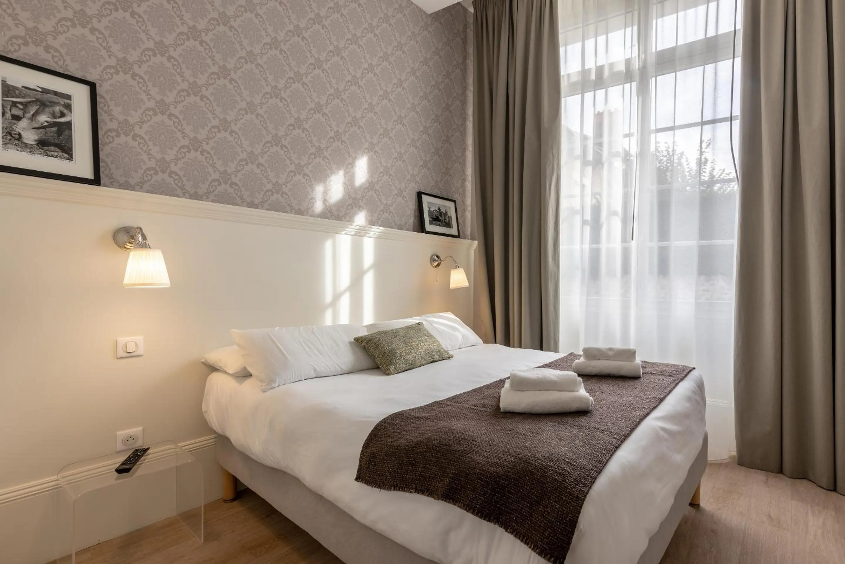 Other, Bed in La Maison Blanche - AppartHôtels de charme Chic & Cosy à 350m du cœur de ville de Limoges - Accès autonome