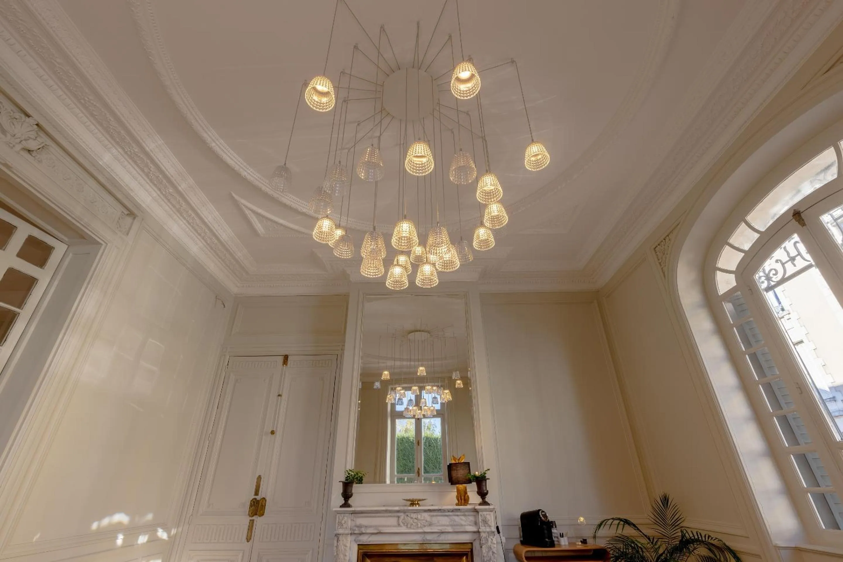 Lobby or reception in La Maison Blanche - AppartHôtels de charme Chic & Cosy à 350m du cœur de ville de Limoges - Accès autonome