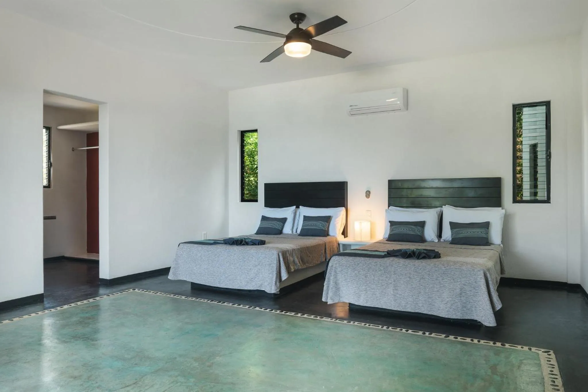 Superior Suite in Manta Raya Hotel - right on the beach