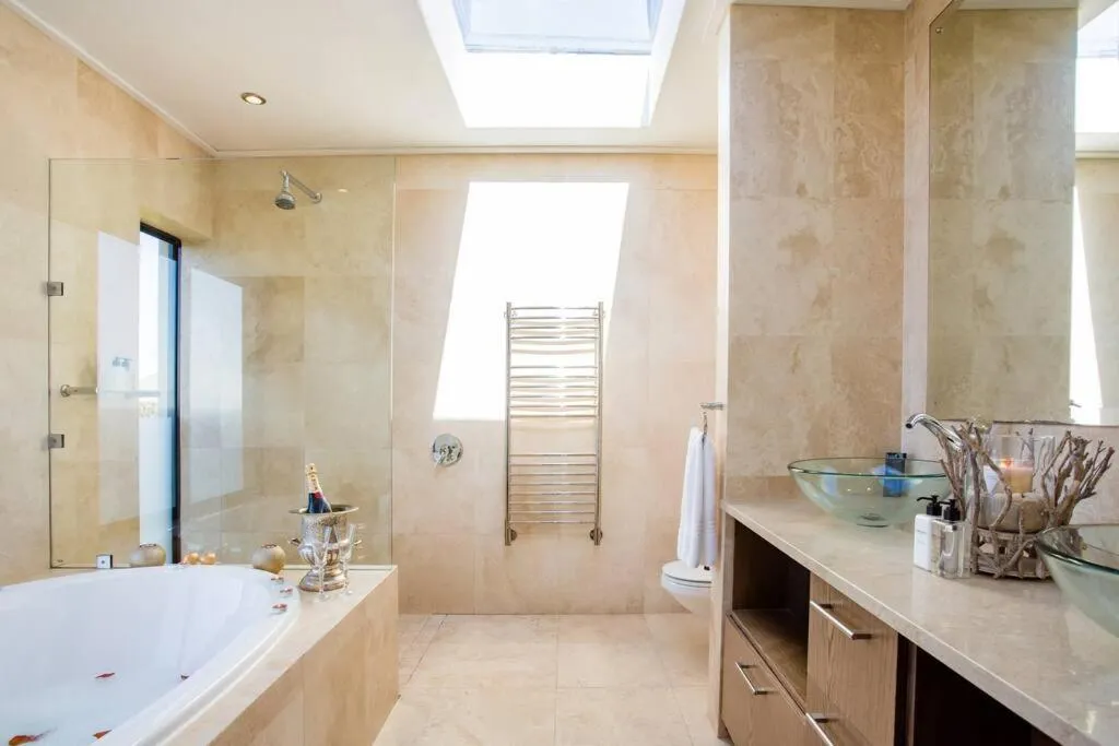 Shower in Aqua Terra Boutique Guesthouse - Simon's Town, Cape Town