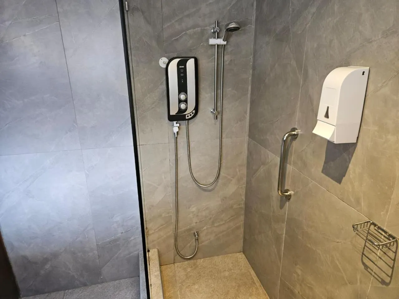 Bathroom in Progressive Park Hotel