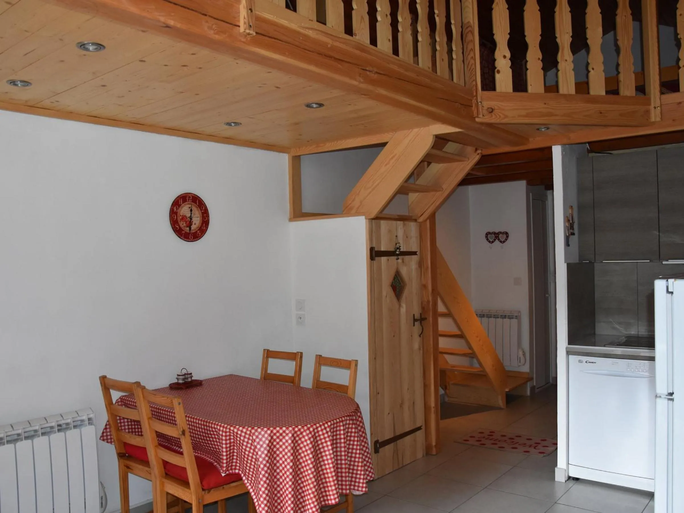 Studio mezzanine à Champagny, 4 pers, balcon sud - FR-1-464-17